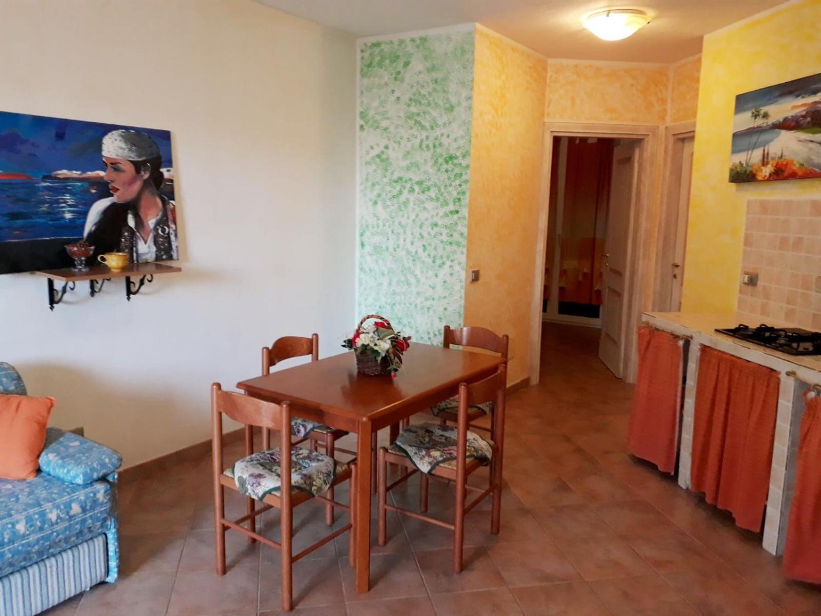 One-Bedroom Apartment - Photo 9