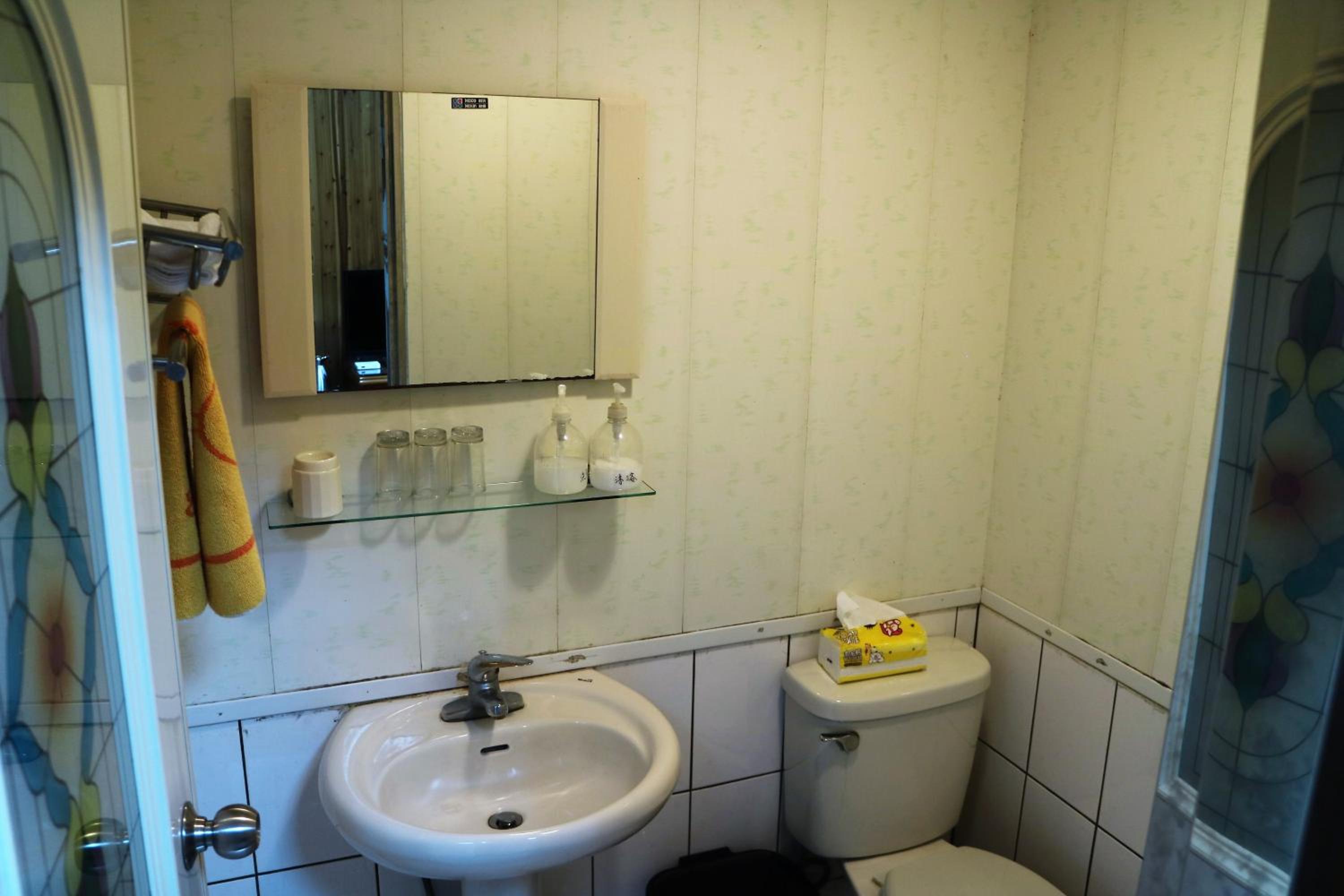 Standard Double Room photo 3