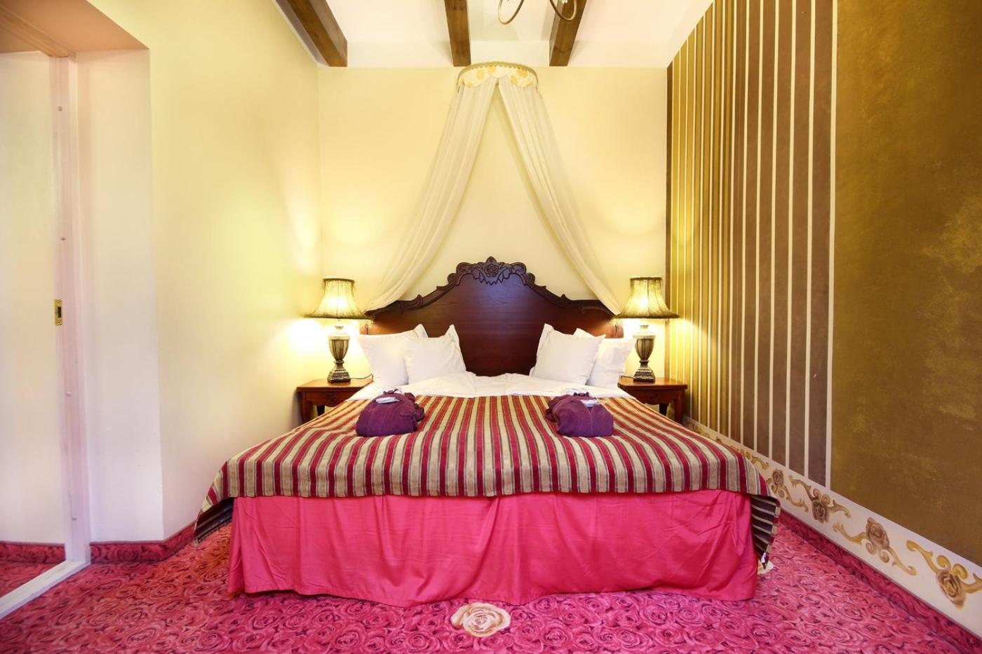 Suite with Balcony and Spa Acess - Photo 3