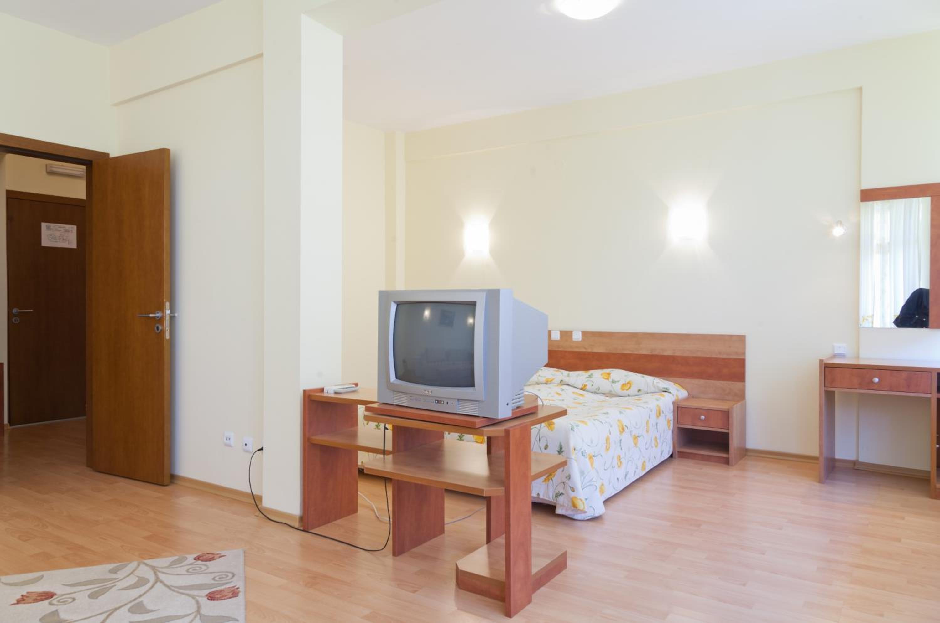 Junior Suite with Balcony photo 1