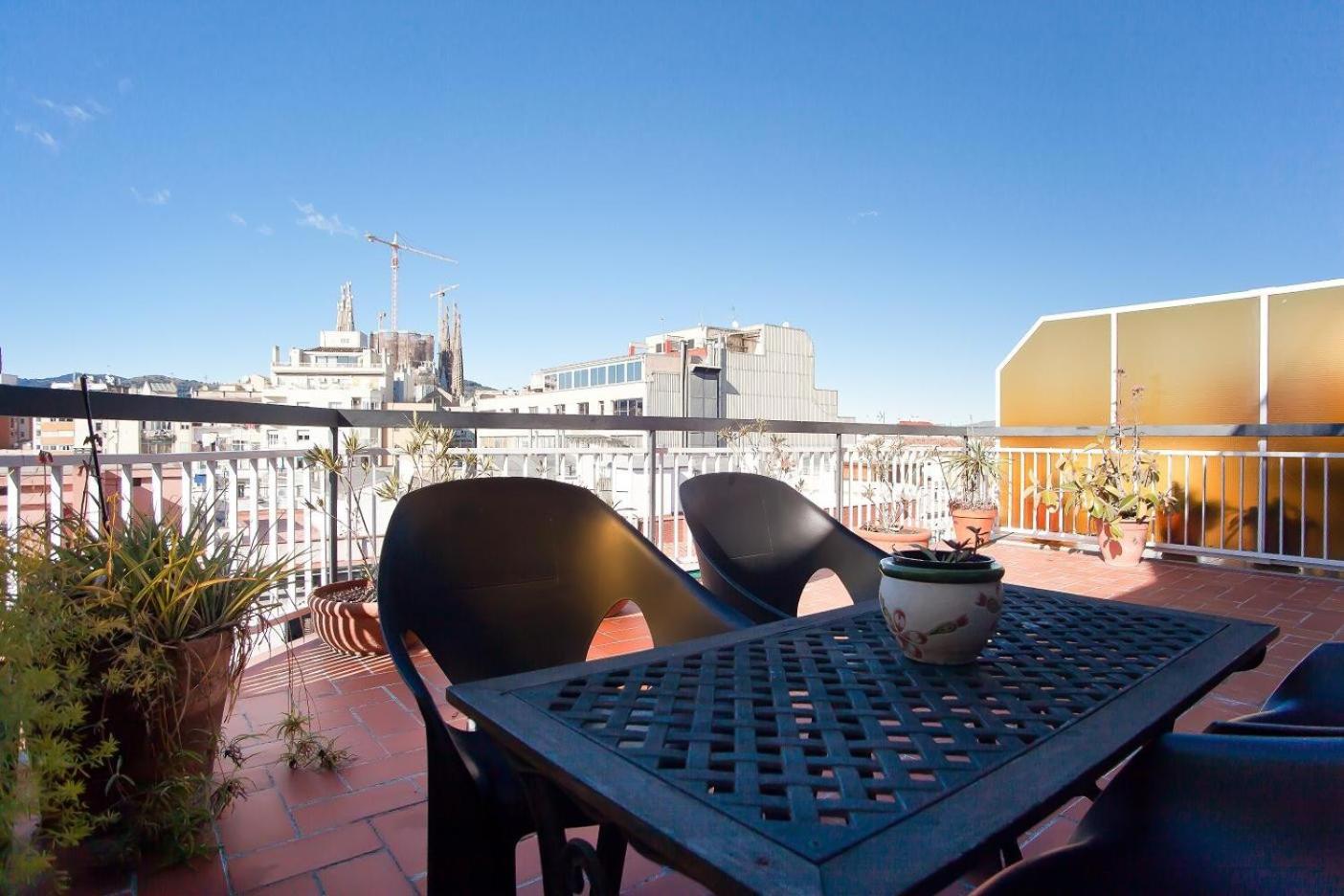 Apartment with Terrace photo 2