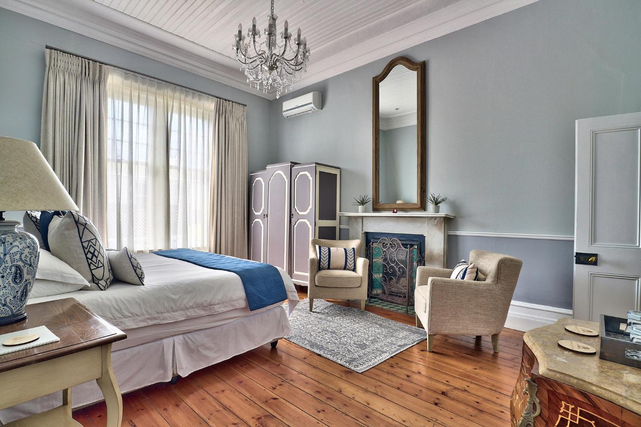 Luxury Double Room with Air Conditioning - Photo 5