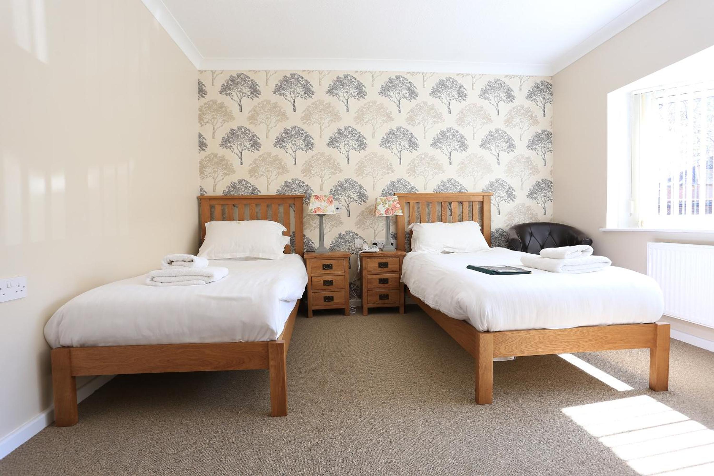 Twin Room - Disability Access photo 1