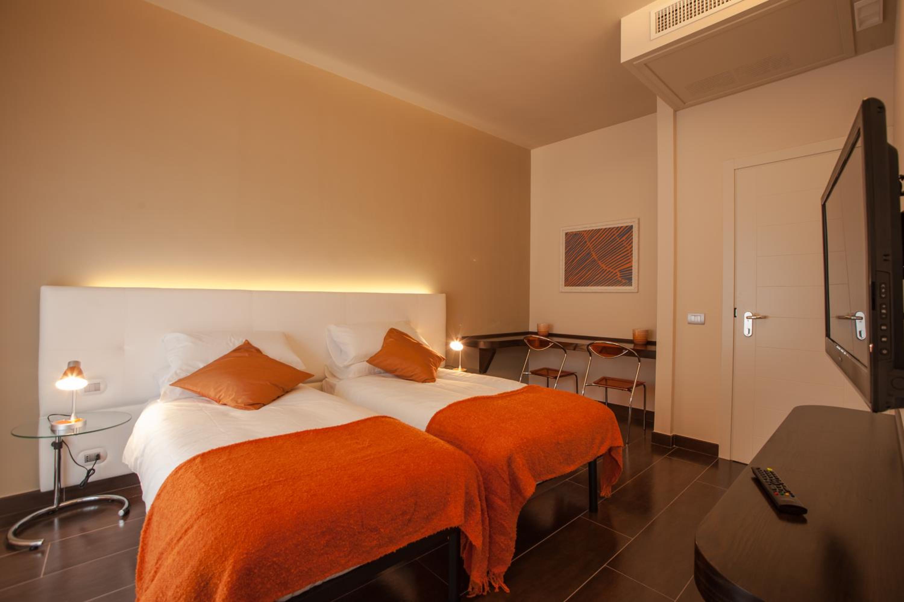 Deluxe Double or Twin Room with Balcony