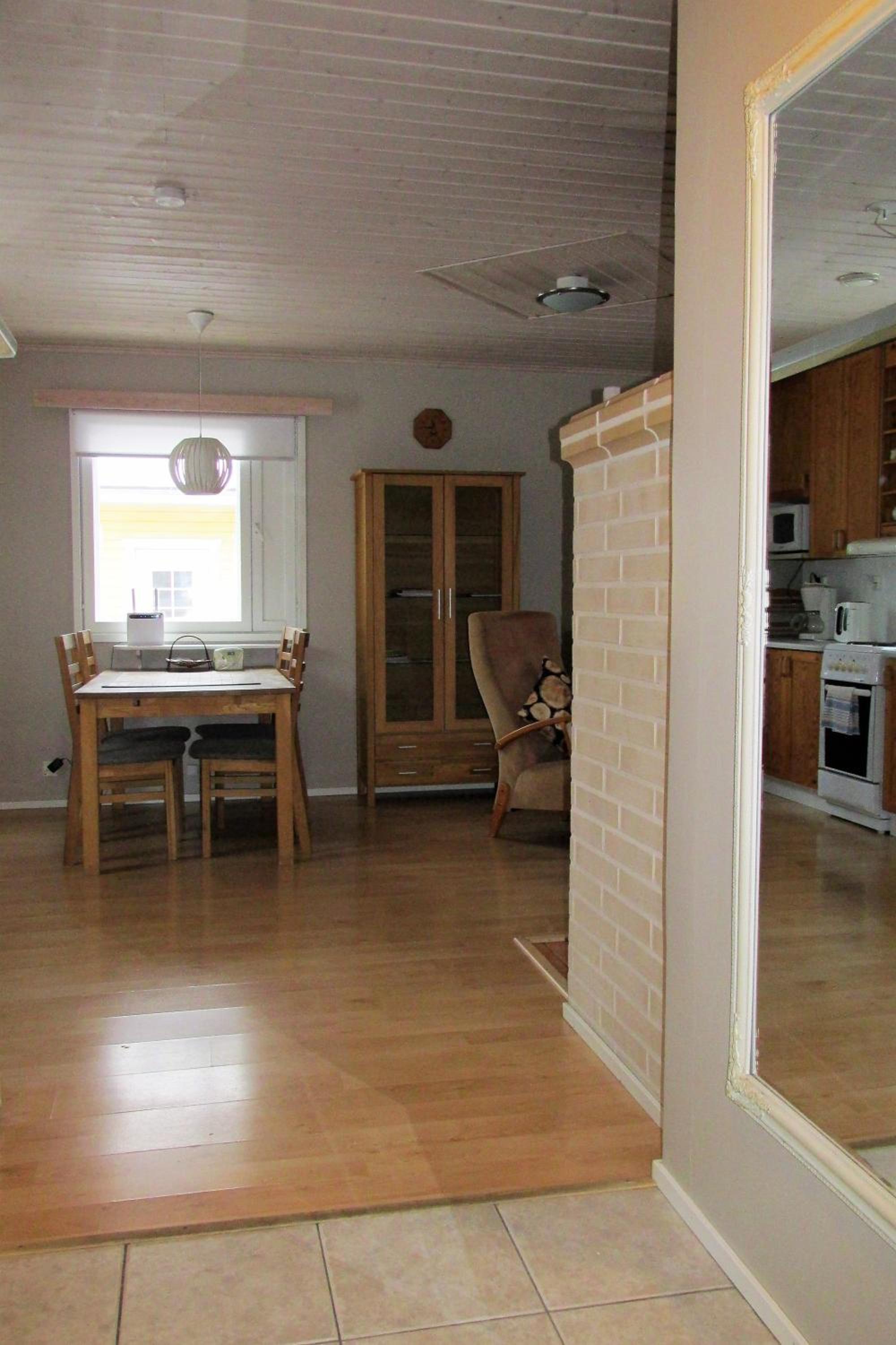 Family Room with Private Bathroom - Photo 30