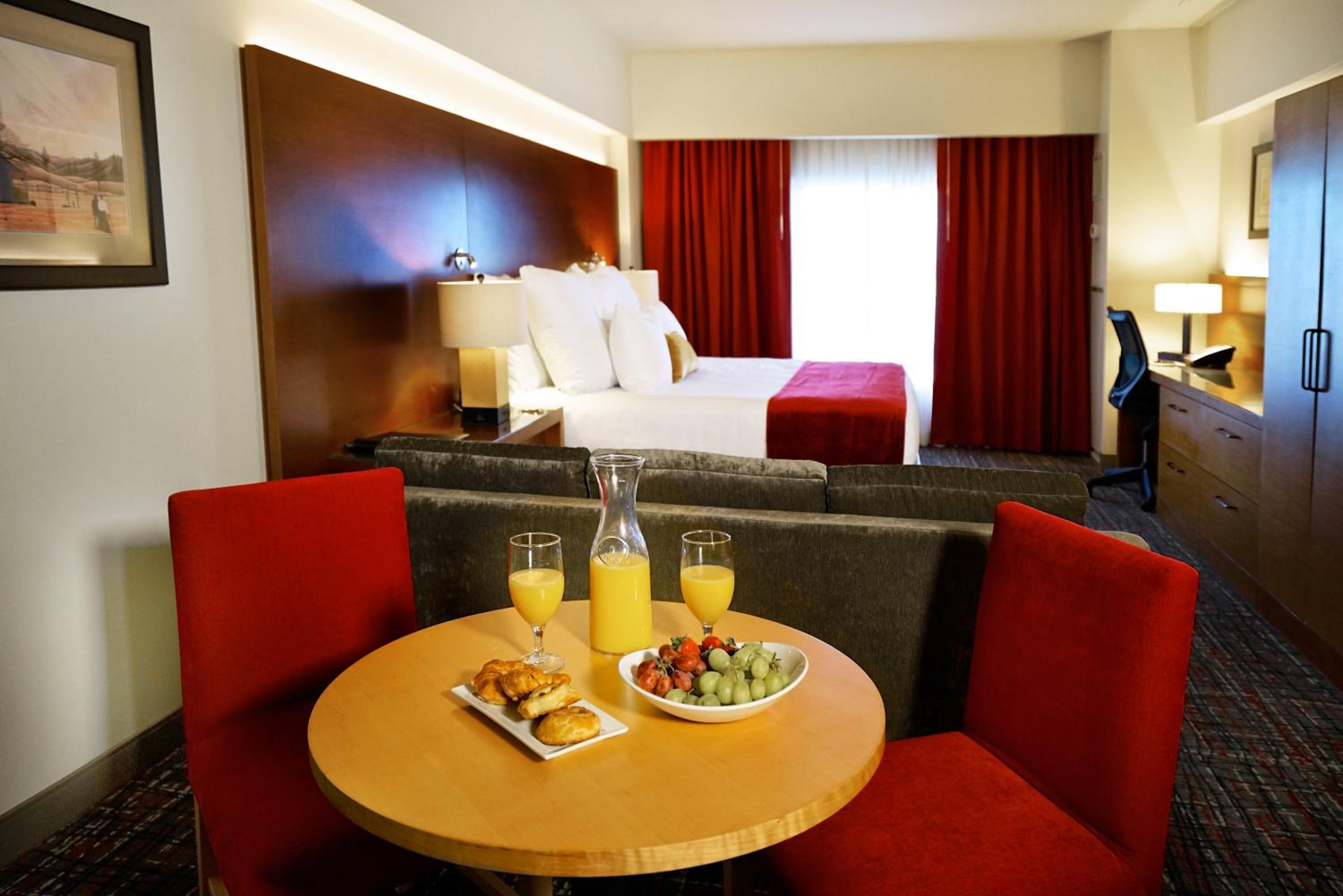 King Suite Cherokee Tower  - Photo 1