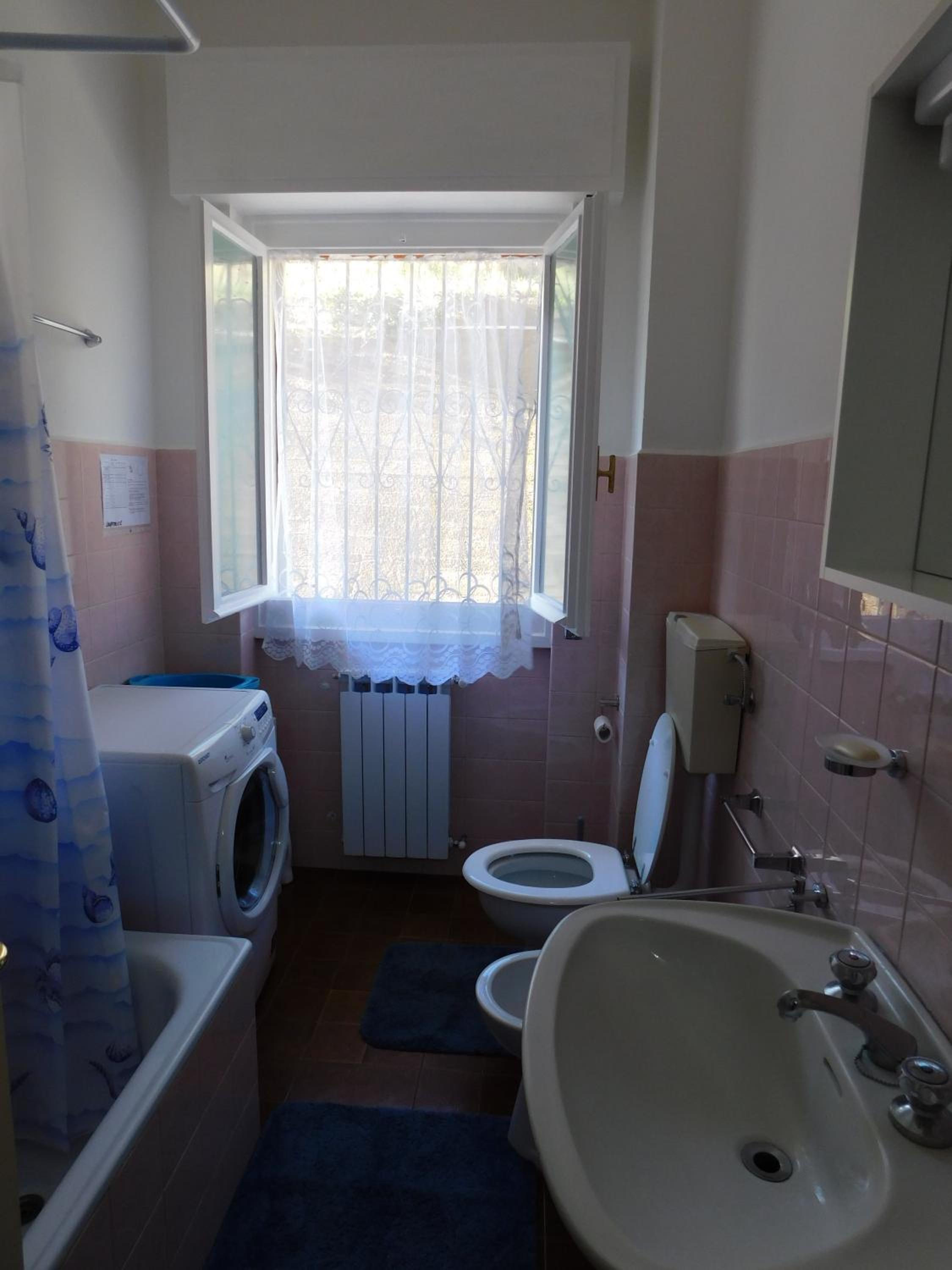 Apartment - Ground Floor photo 3