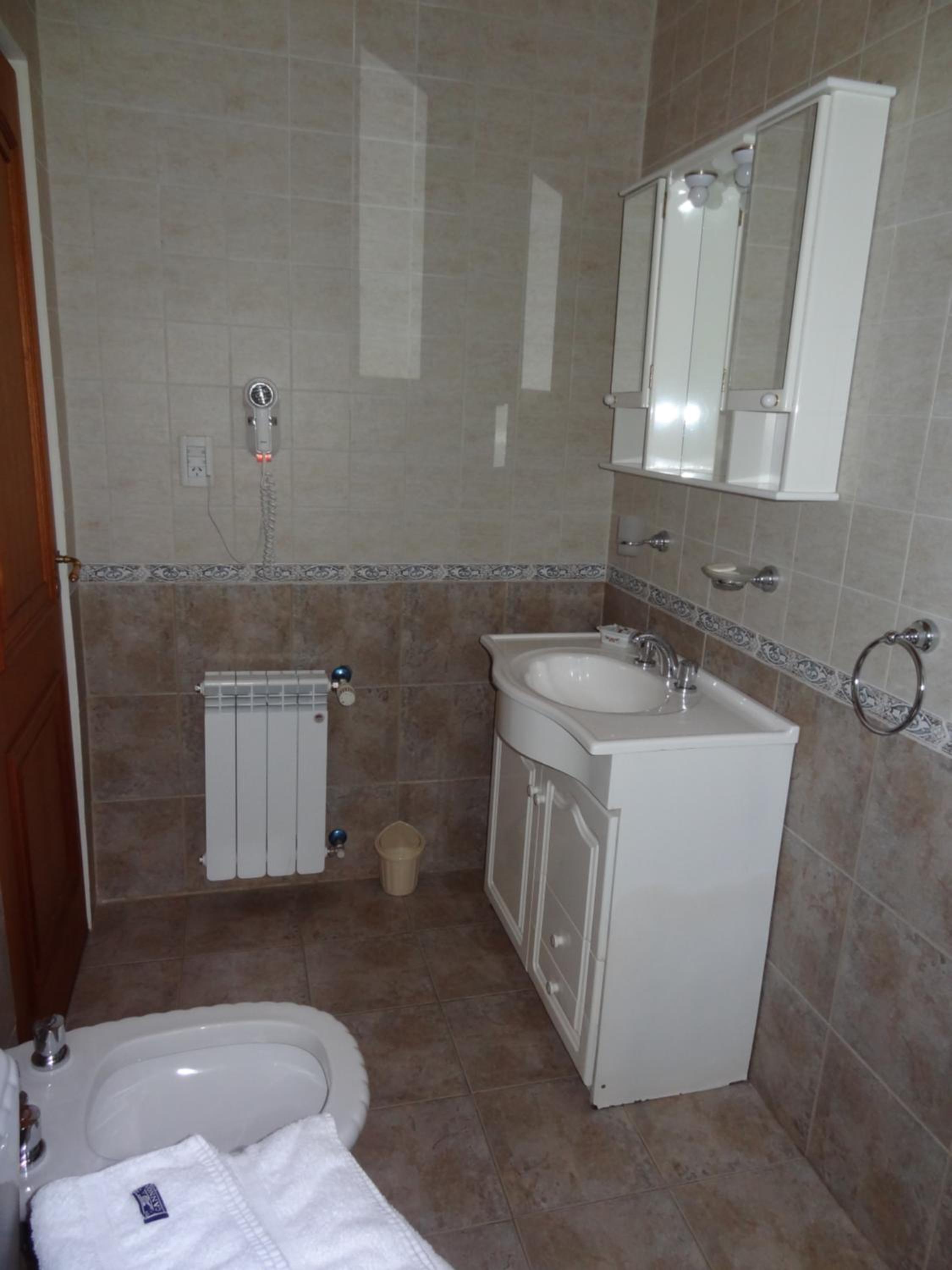Bungalow (3 Adults) photo 3