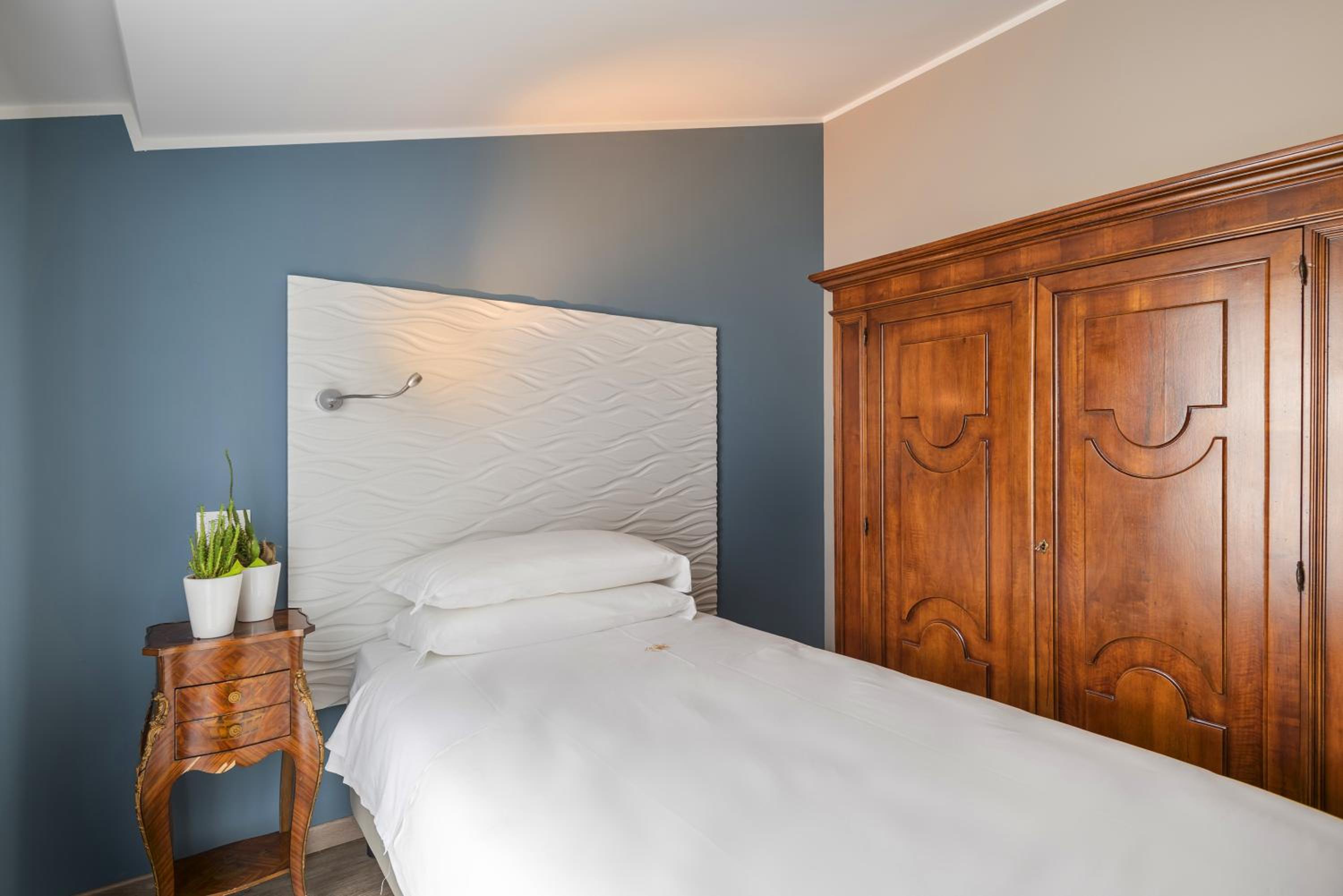 Single Room photo 2