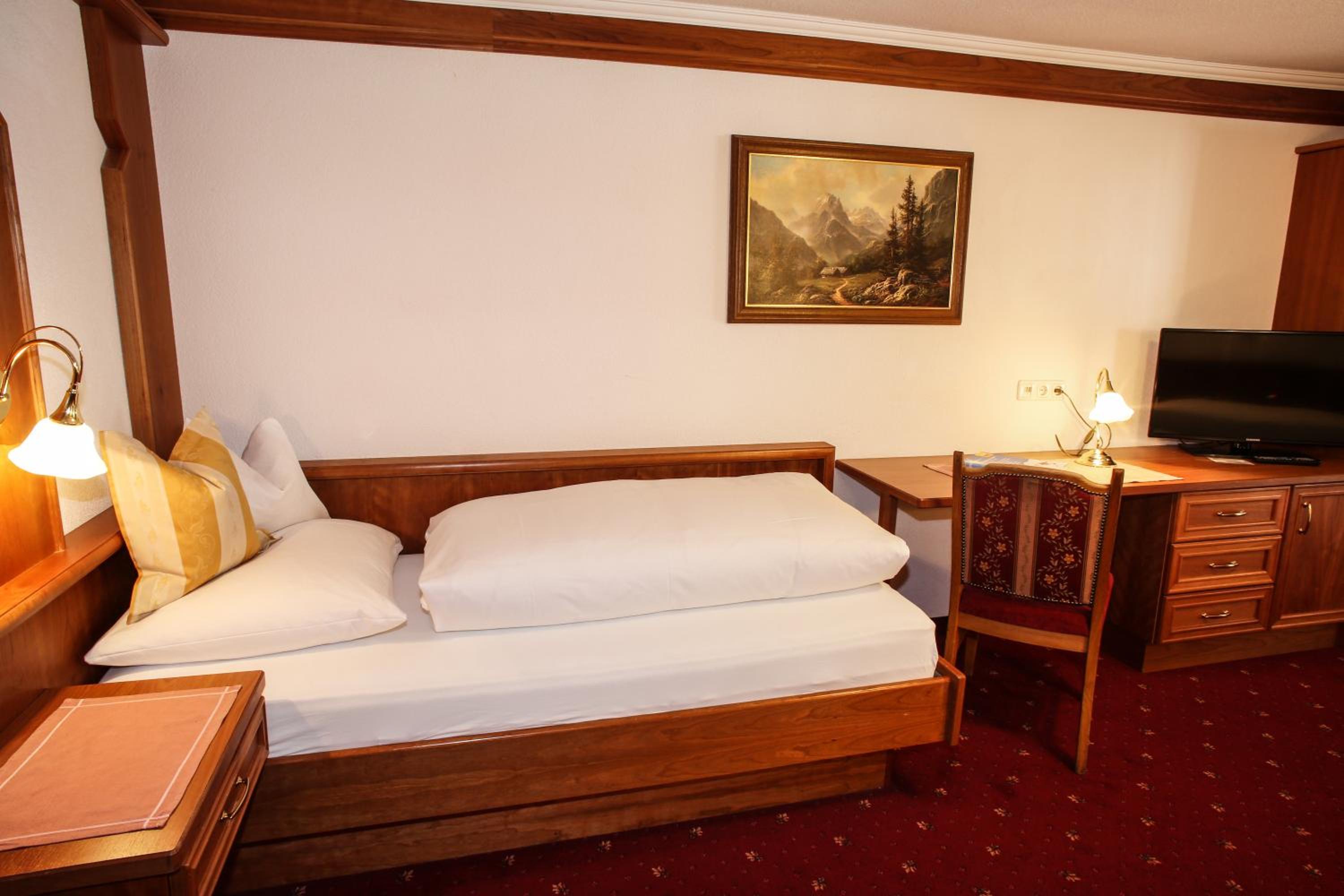 Standard Single Room