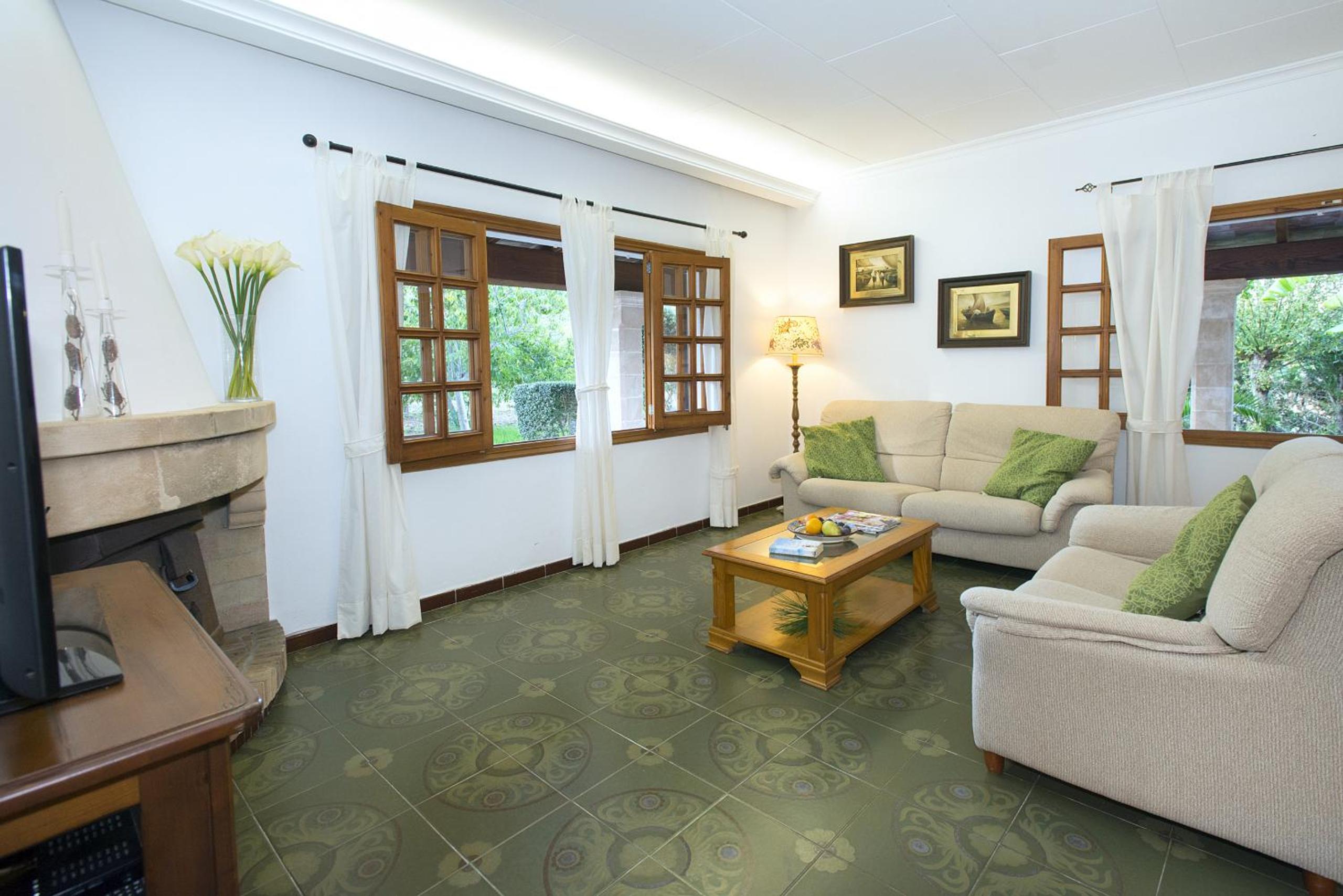 Villa de Tres Habitaciones