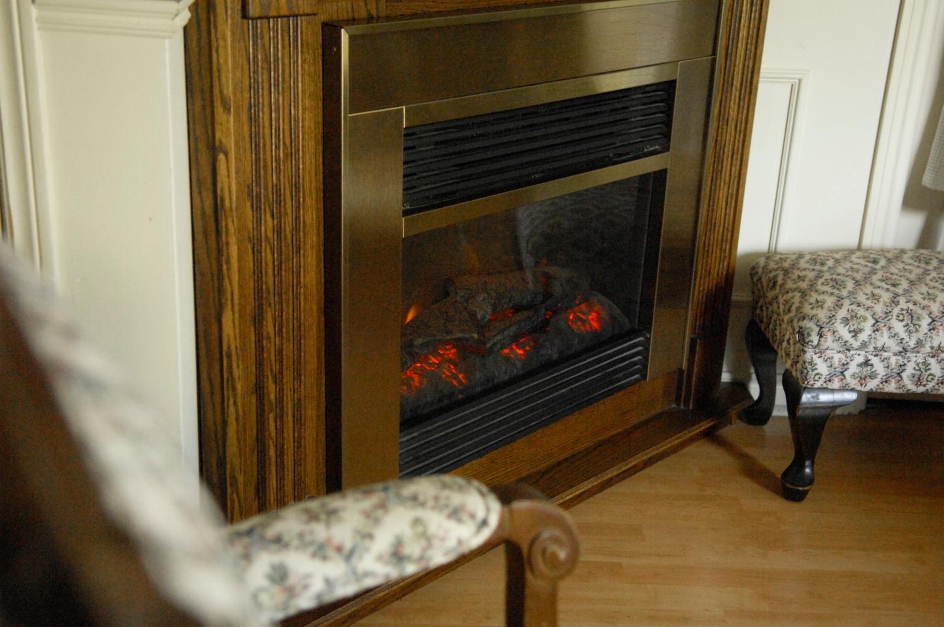 Deluxe King Suite photo 2