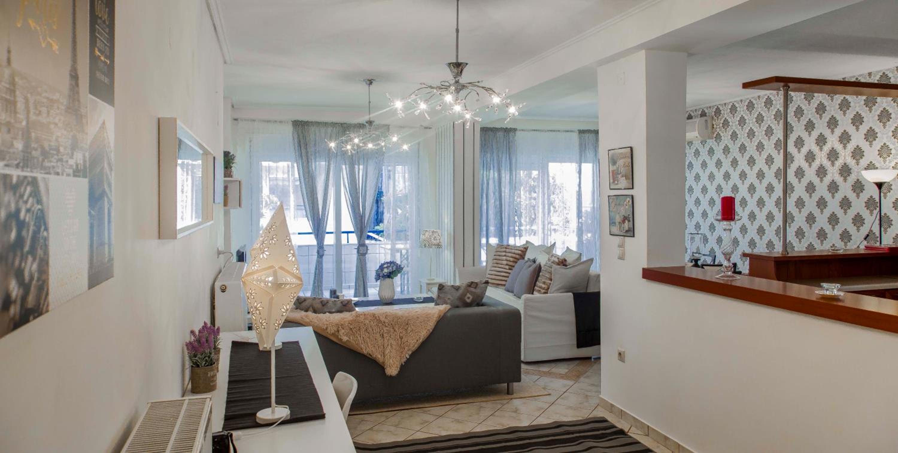 Three-Bedroom Apartment - Photo 3