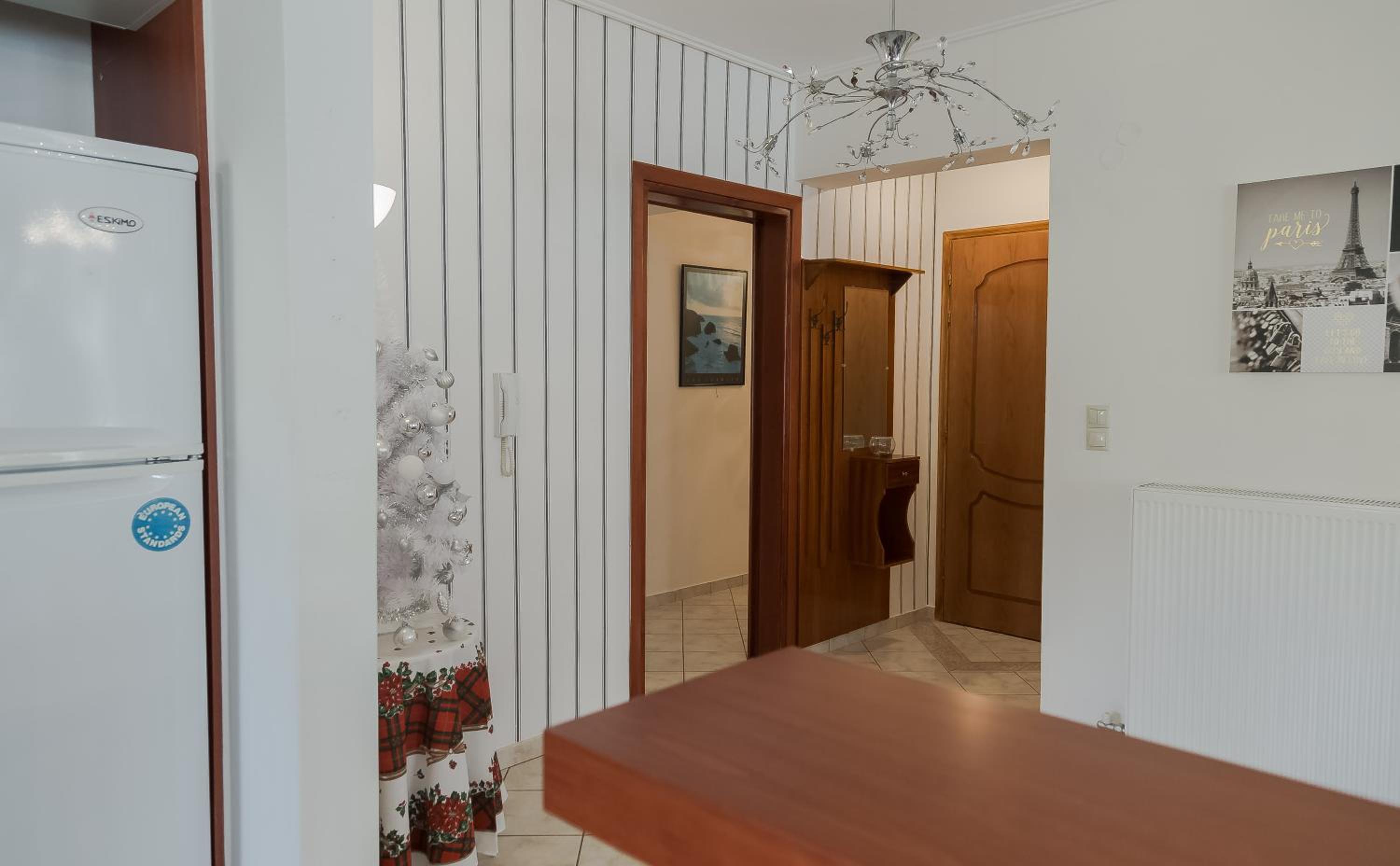 Three-Bedroom Apartment - Photo 11