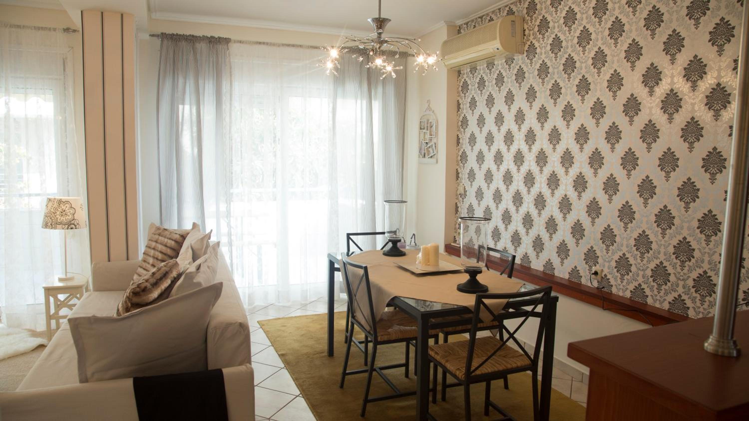 Three-Bedroom Apartment - Photo 13