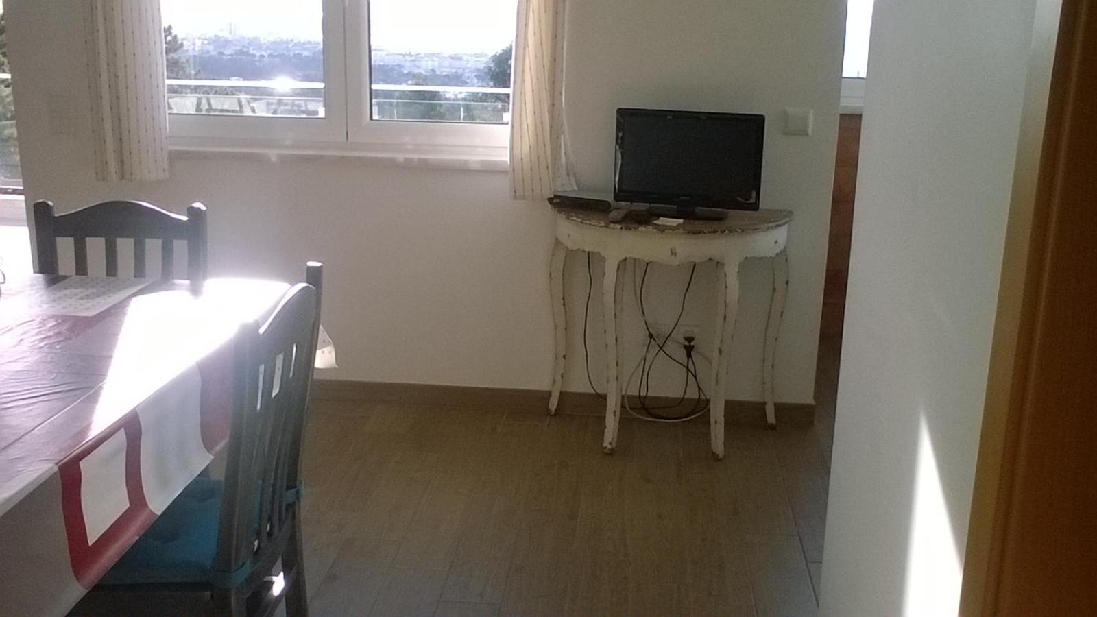 One-Bedroom House photo 2