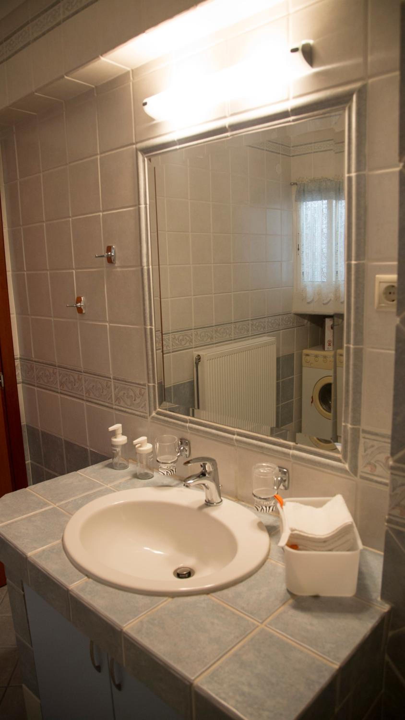 Three-Bedroom Apartment - Photo 20