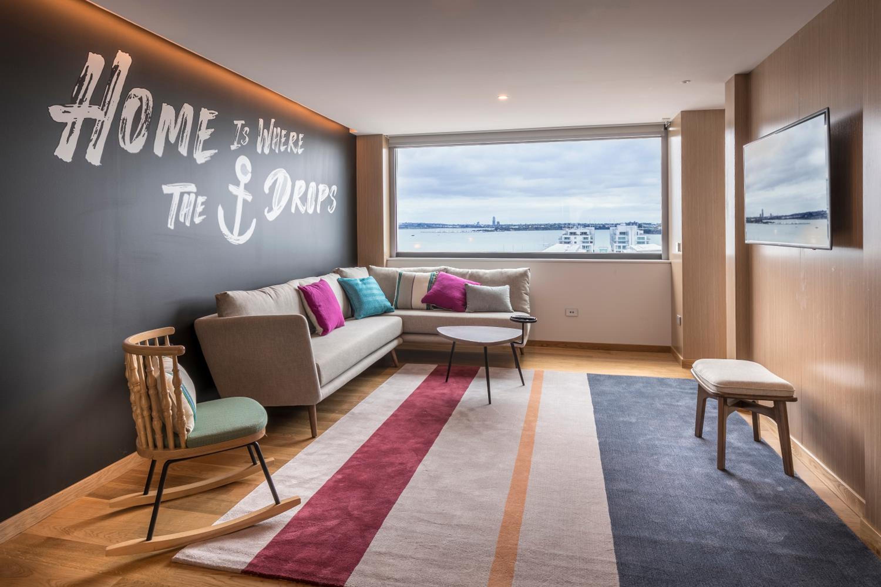 Harbor Suite View Loaded - Photo 4