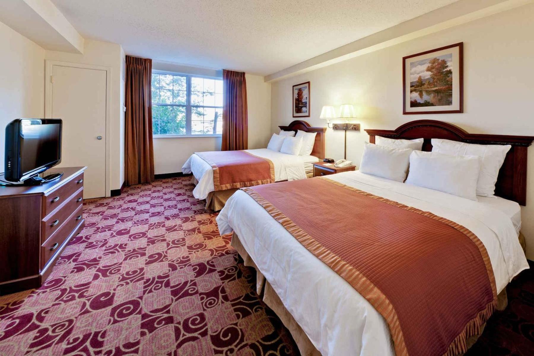 One-Bedroom Accessible Suite with 1 King Bed, Non-Smoking - Photo 4