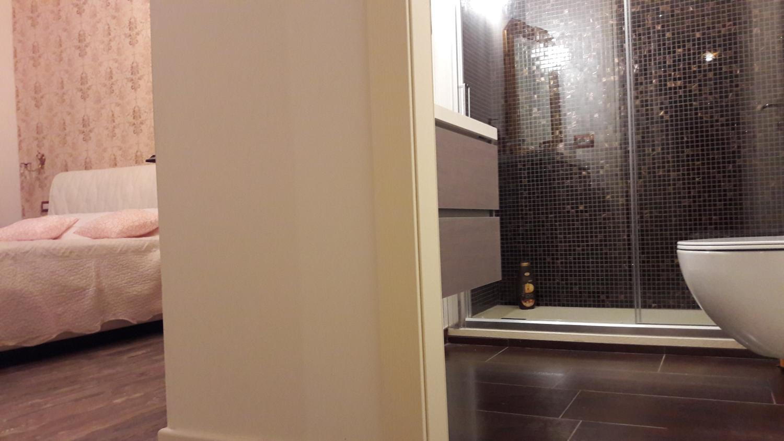 Superior Triple Room with Private Bathroom - Photo 30