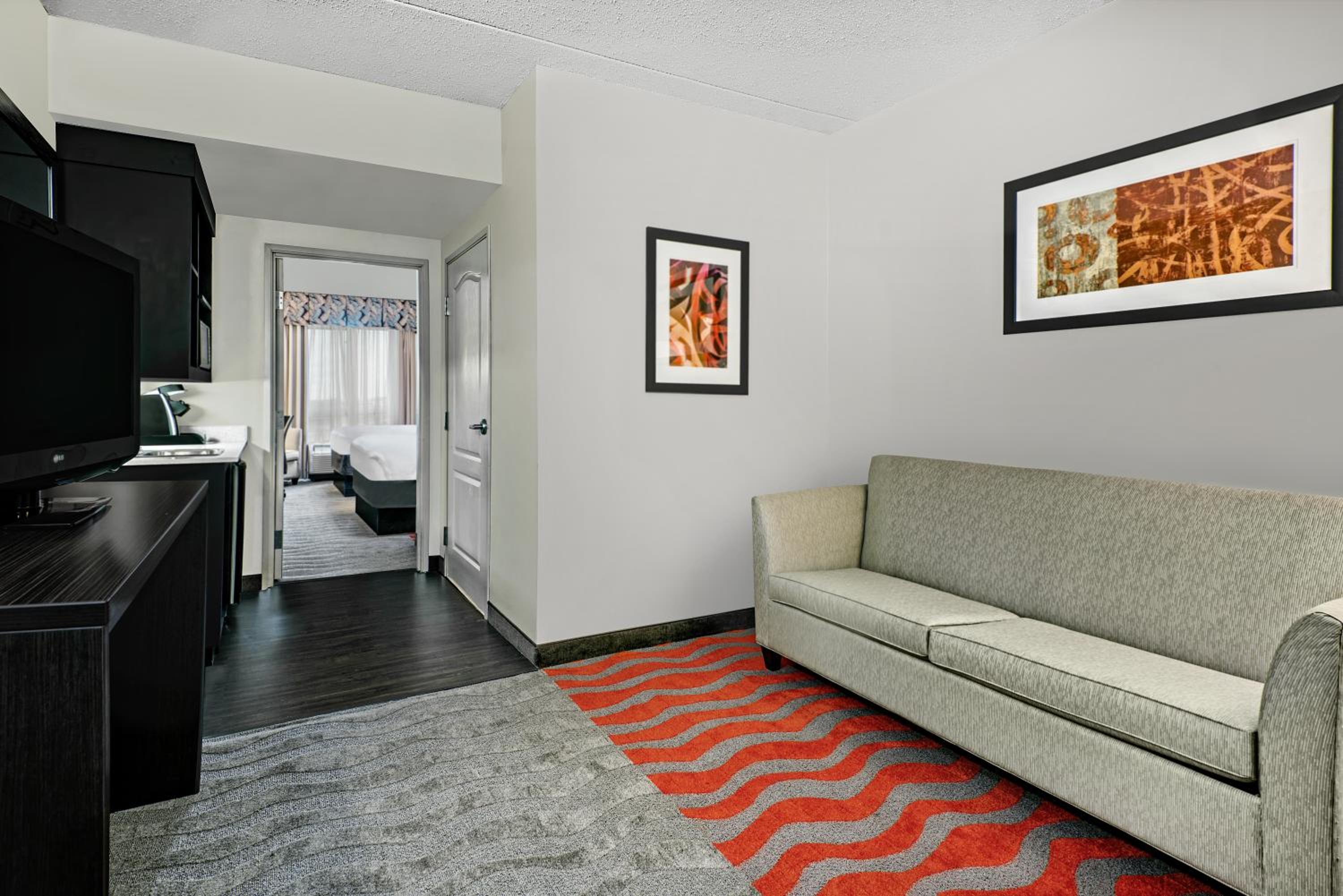 One-Bedroom Suite with Two Queen Beds - Photo 1