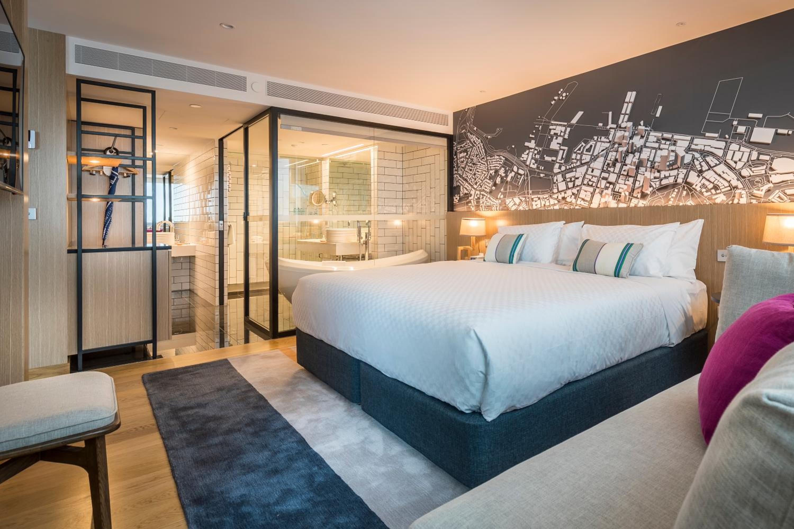 Harbor Suite View Loaded - Photo 8