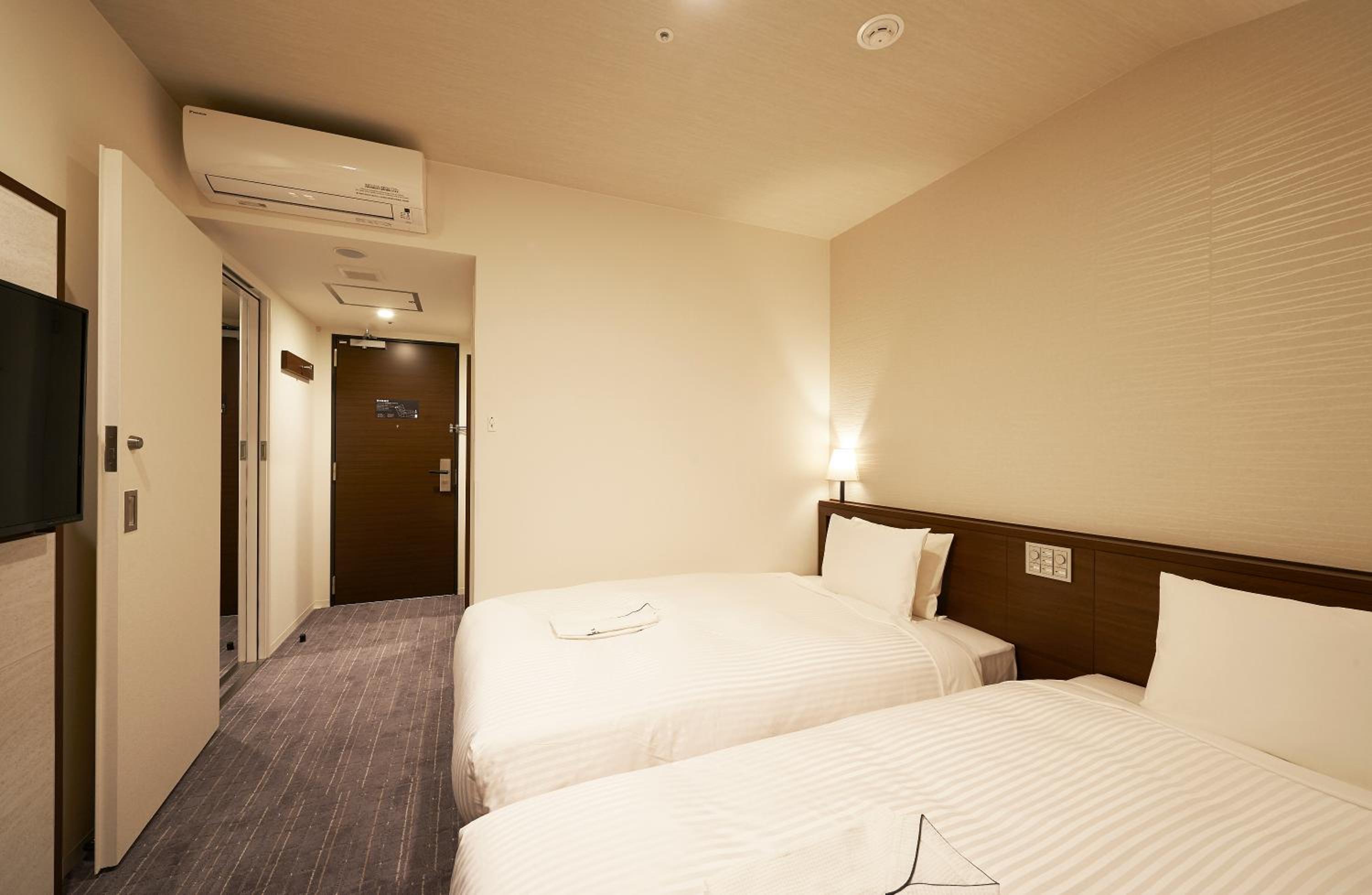 Two Connecting Double Rooms - Non-Smoking photo 2