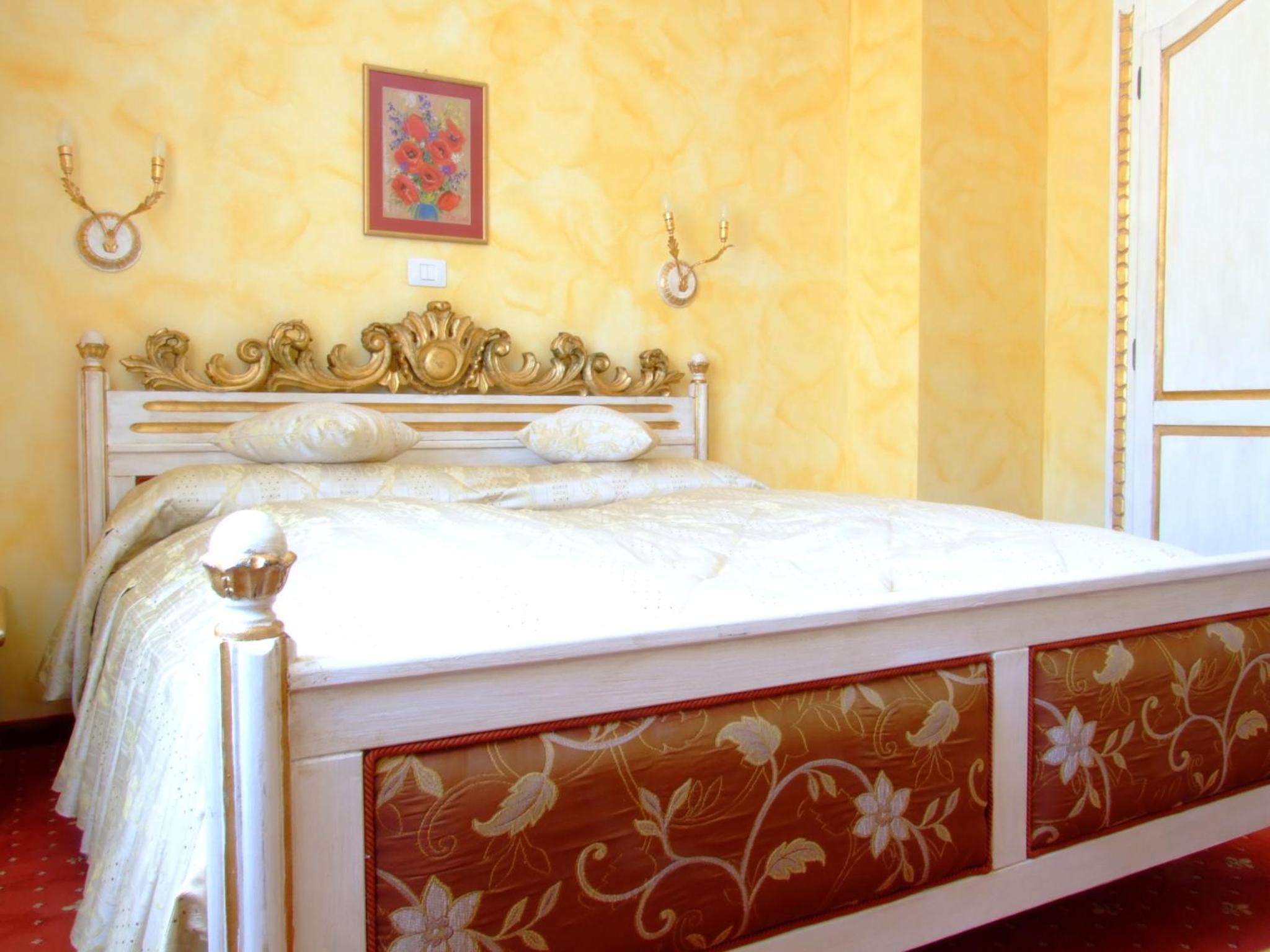 Double or Twin Room with Balcony - Photo 51