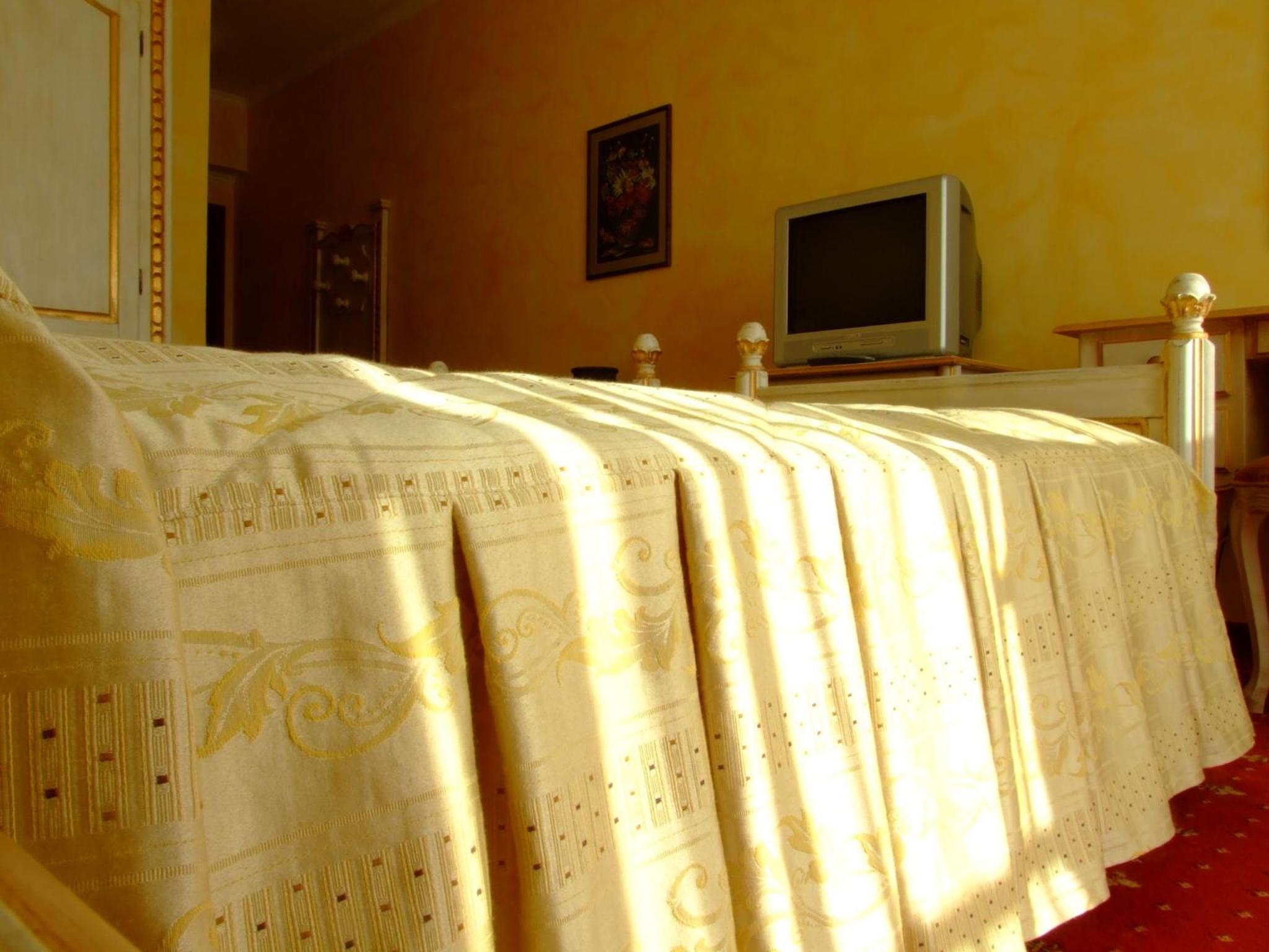 Double or Twin Room with Balcony - Photo 50