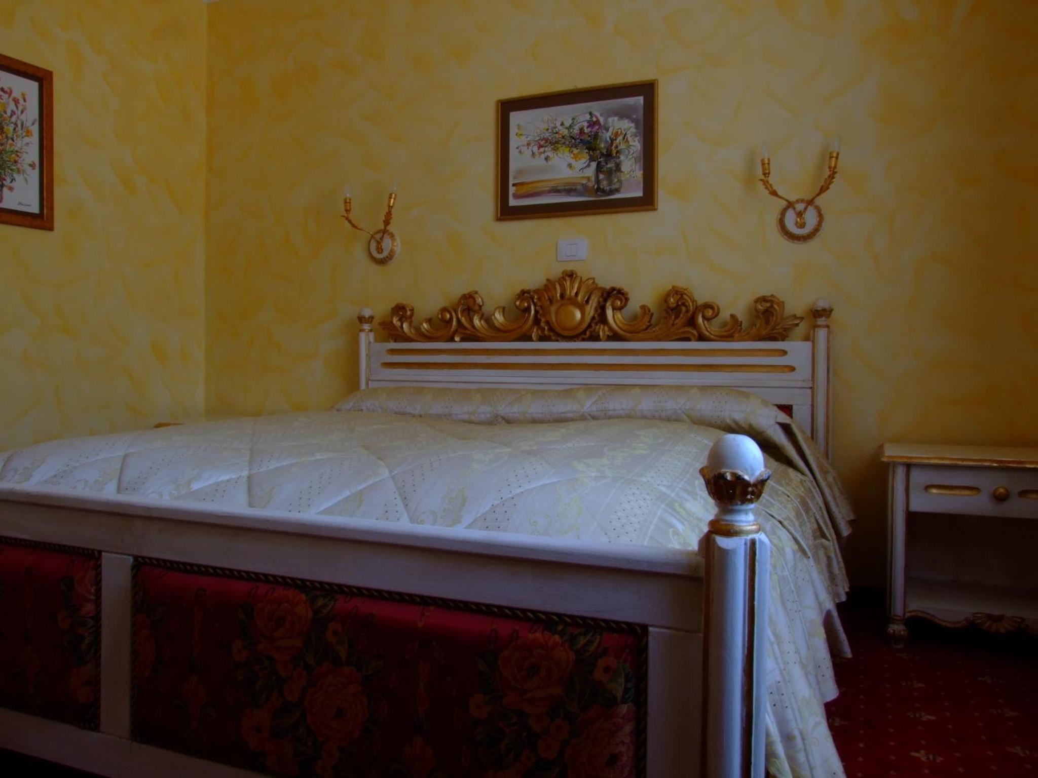 Double or Twin Room - Photo 84