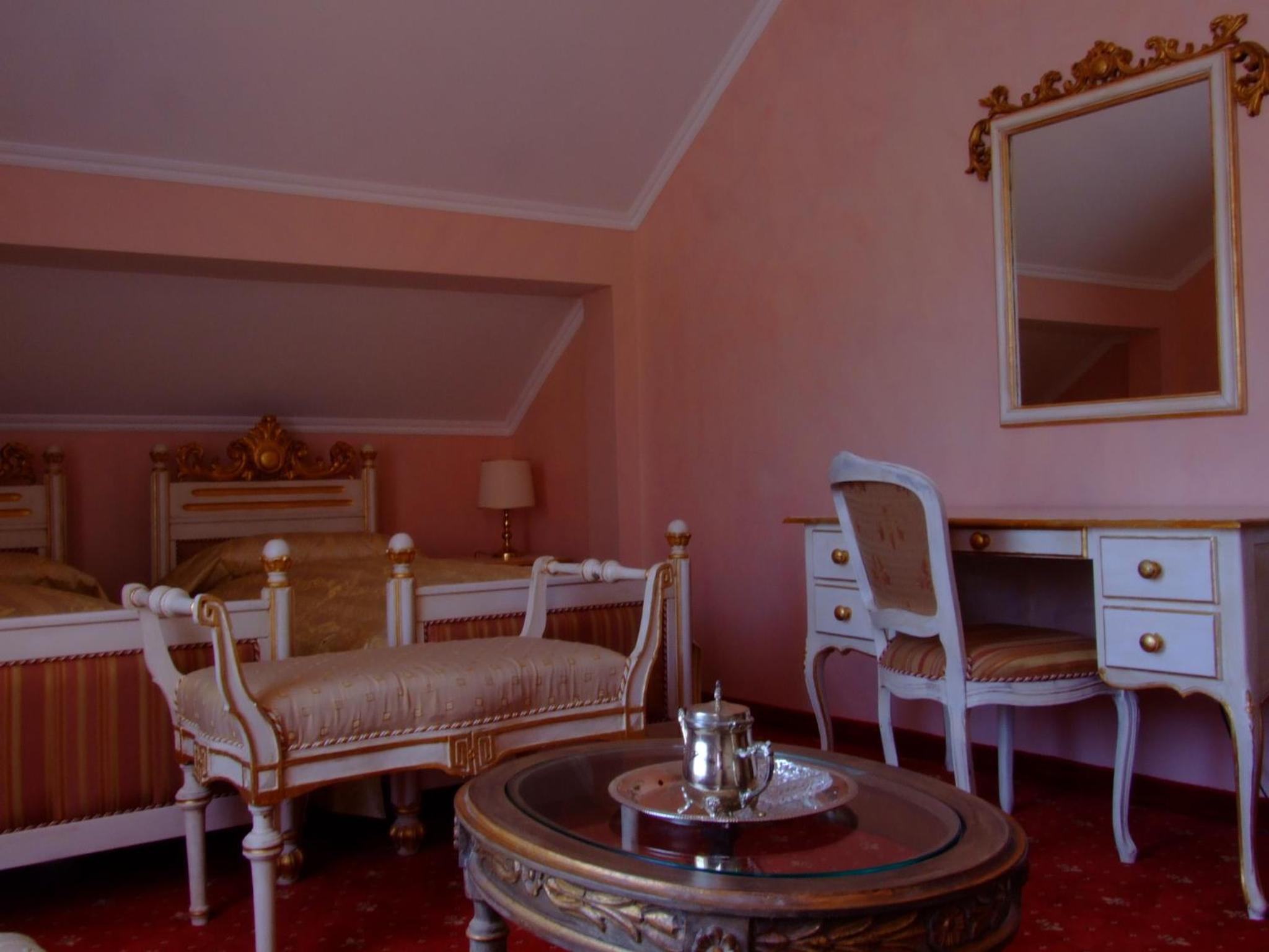 Double or Twin Room with Balcony - Photo 41