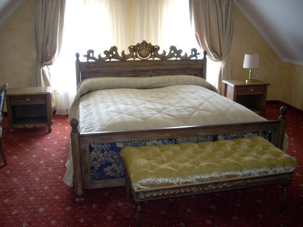 Double or Twin Room - Photo 19