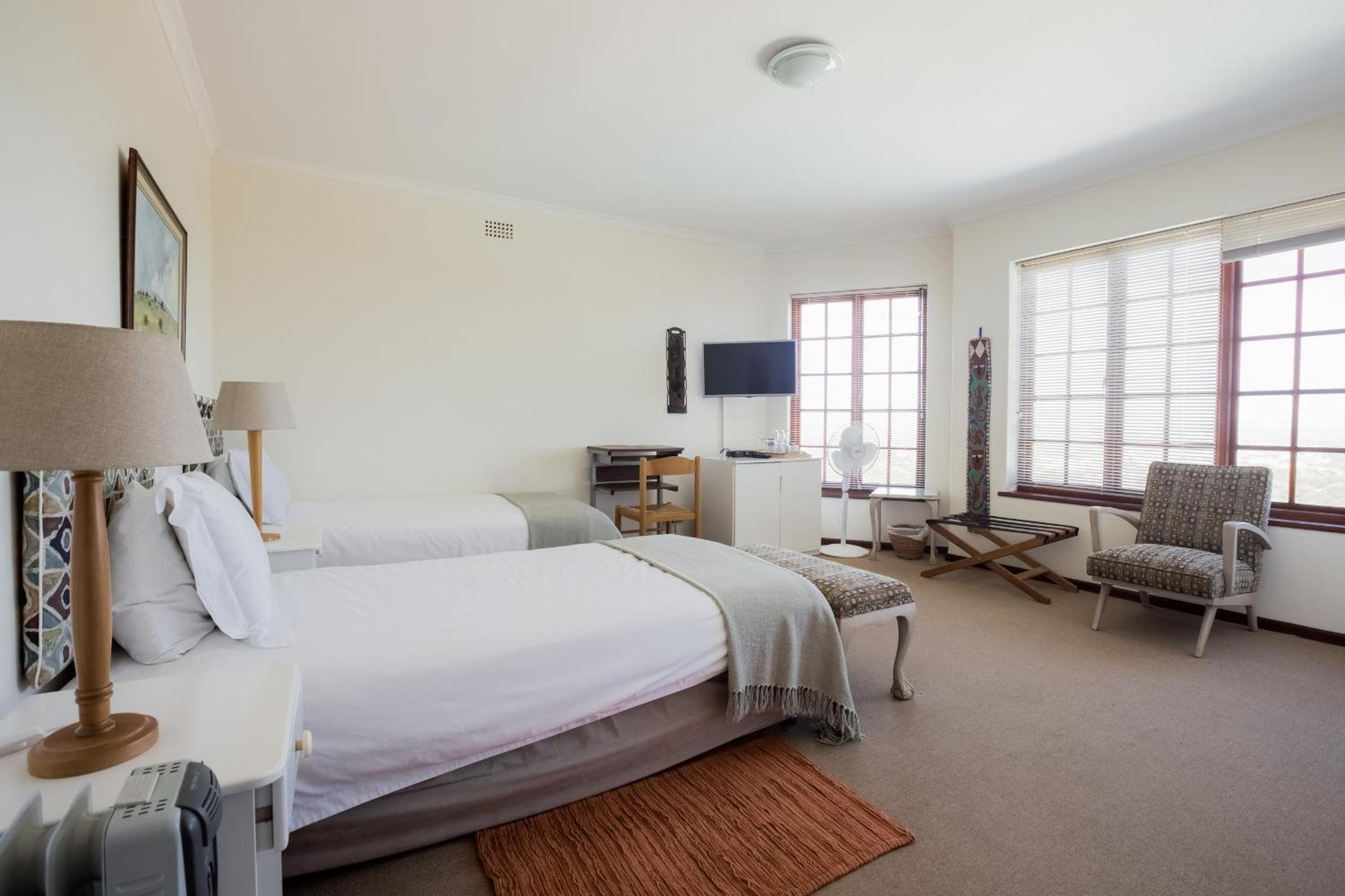 Twin Room with Private External Bathroom