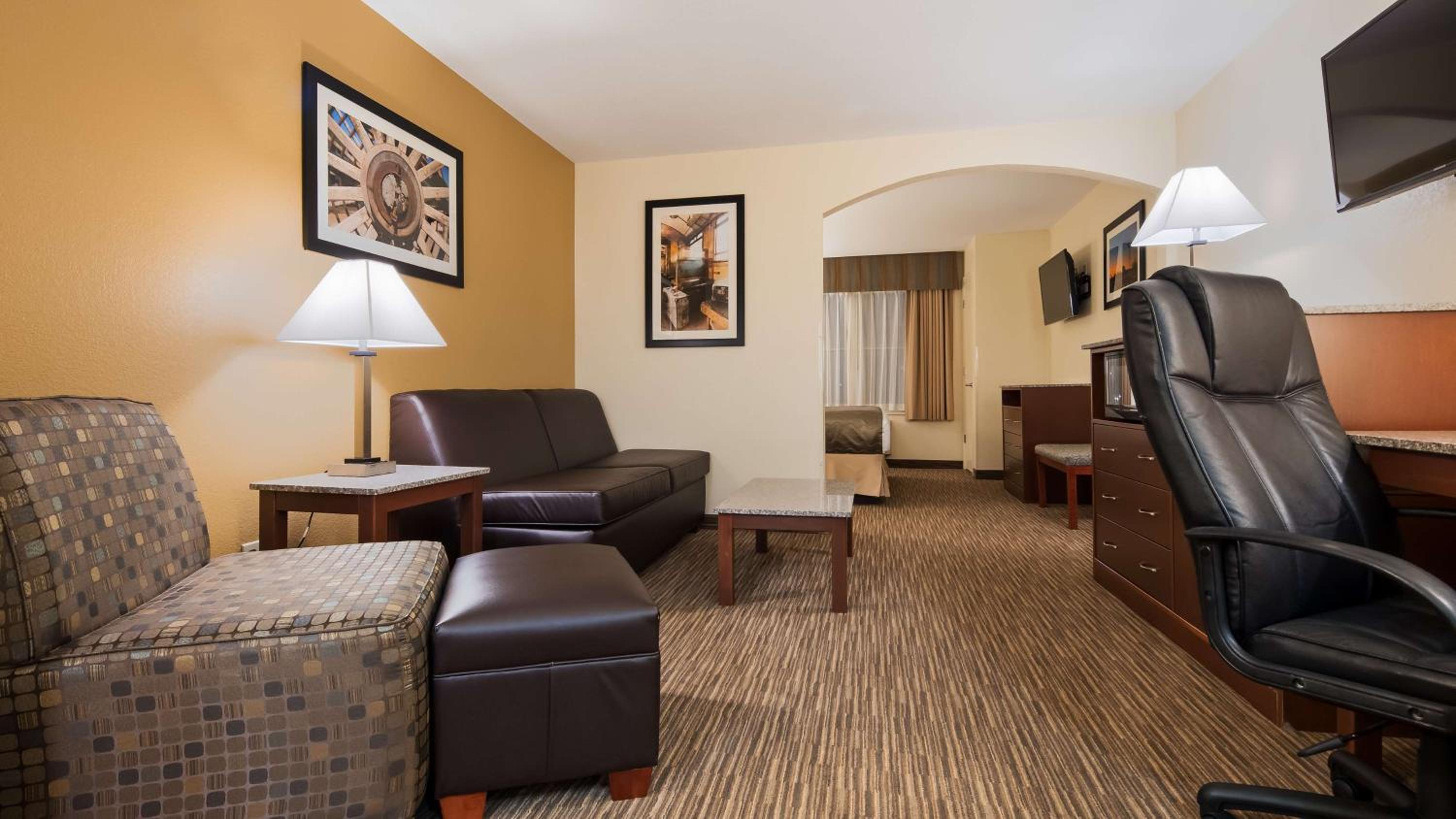 King Suite - Second Floor - Photo 5