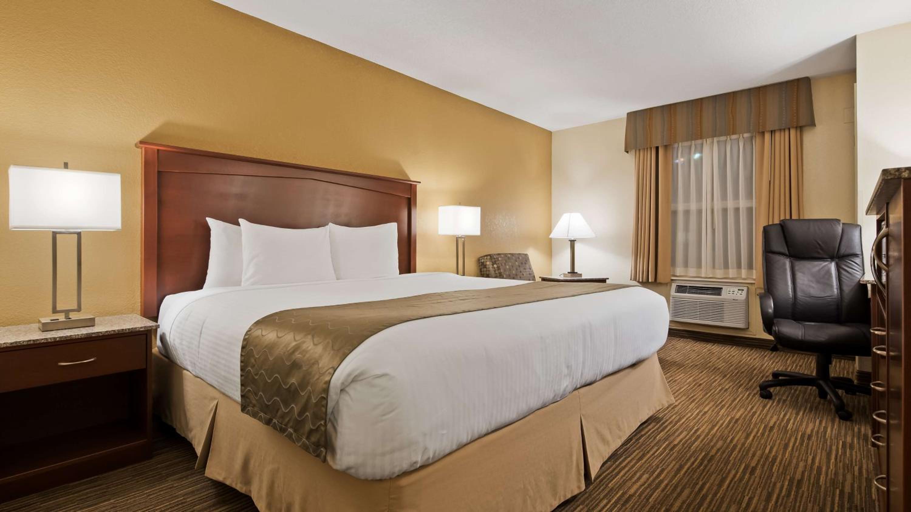 King Room - Second Floor - Photo 17