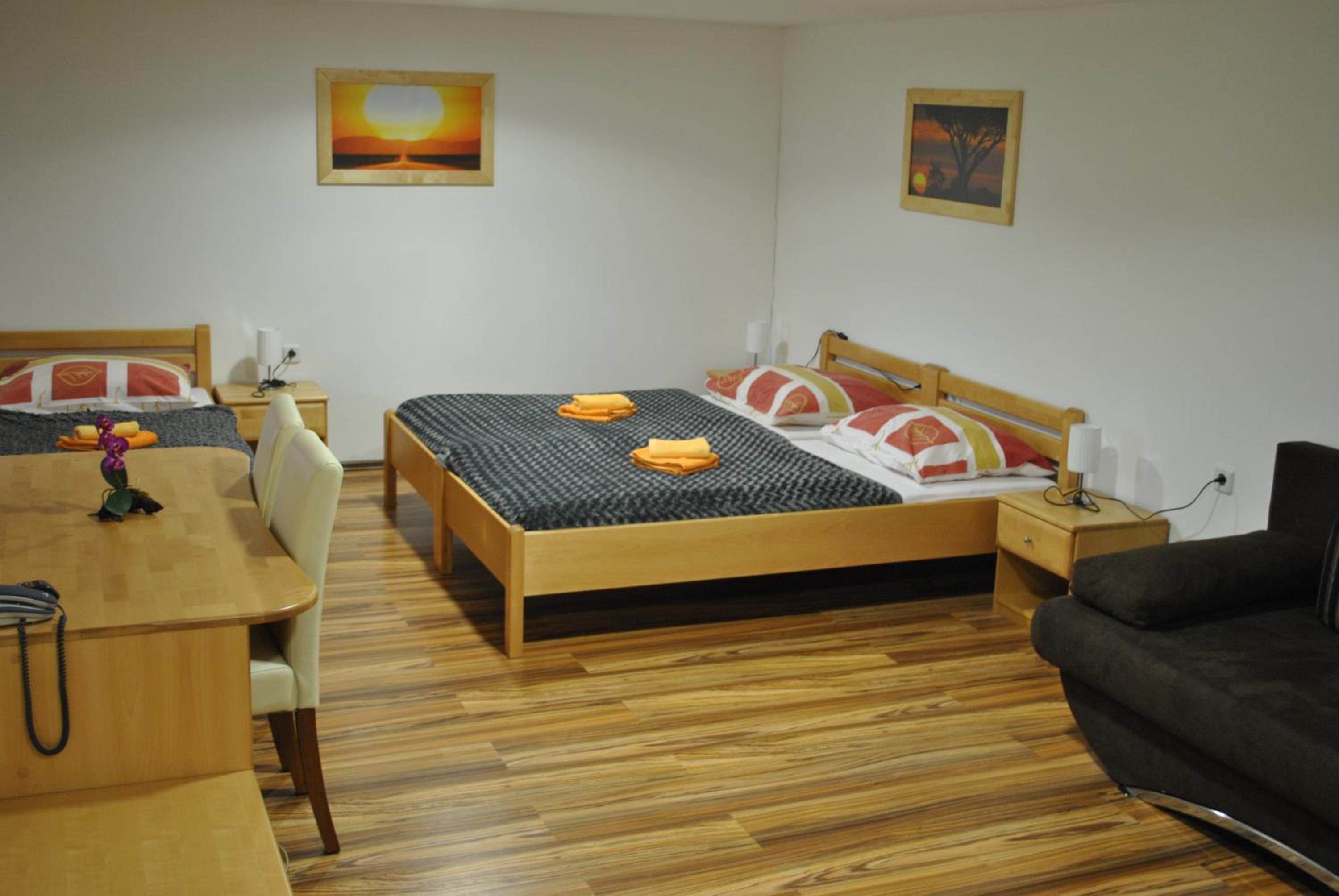 Quadruple Room - Photo 2