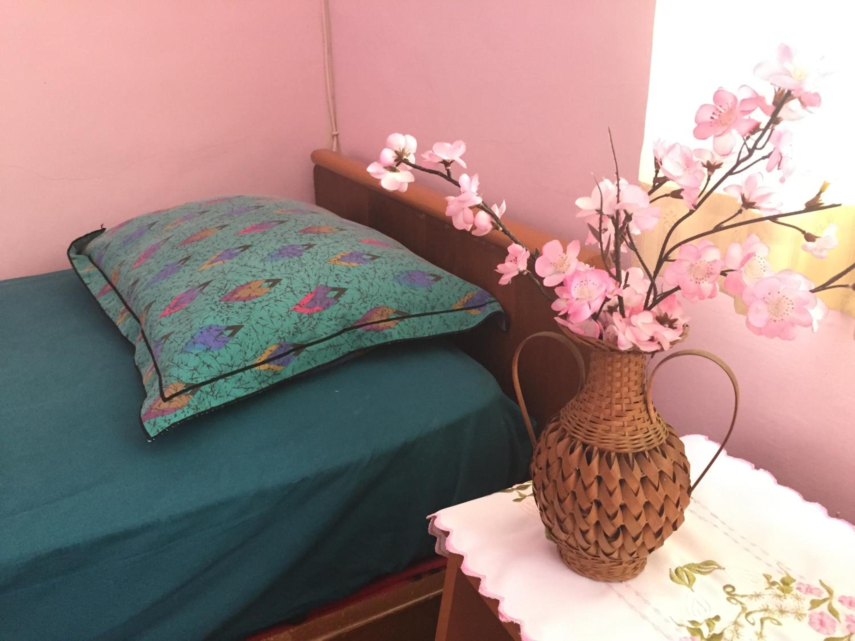 Twin Room - Photo 8