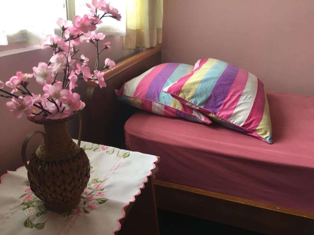 Twin Room - Photo 5