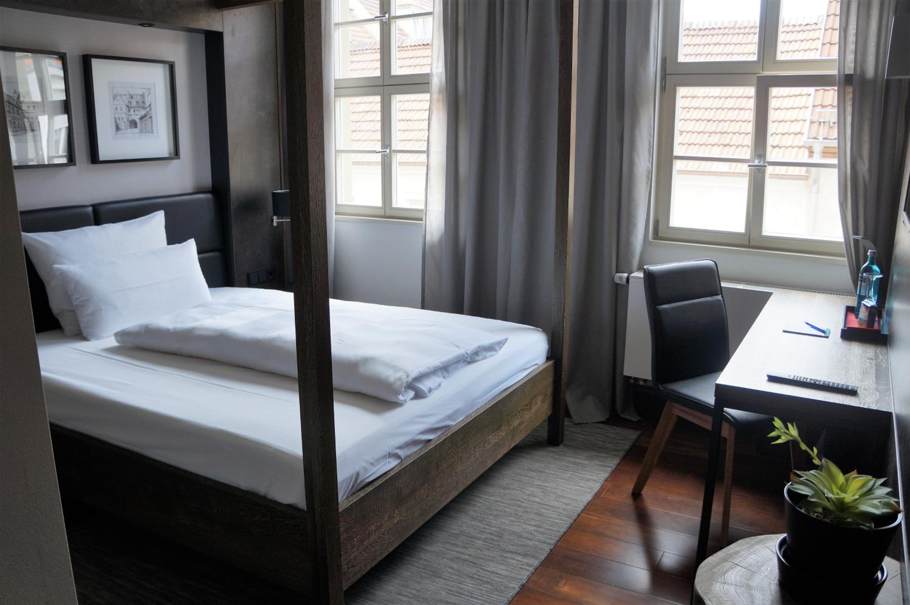 Double Room - Photo 5