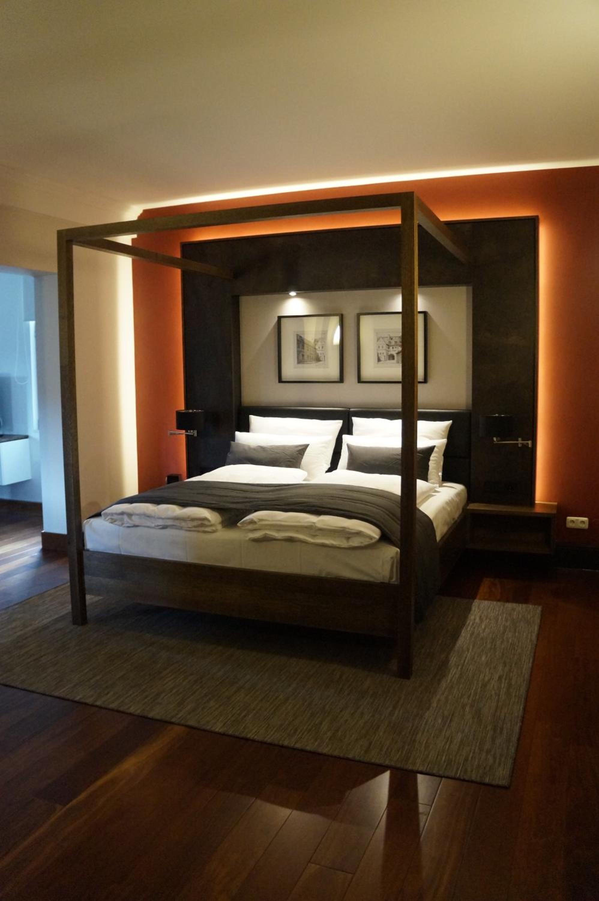 Suite - Photo 2