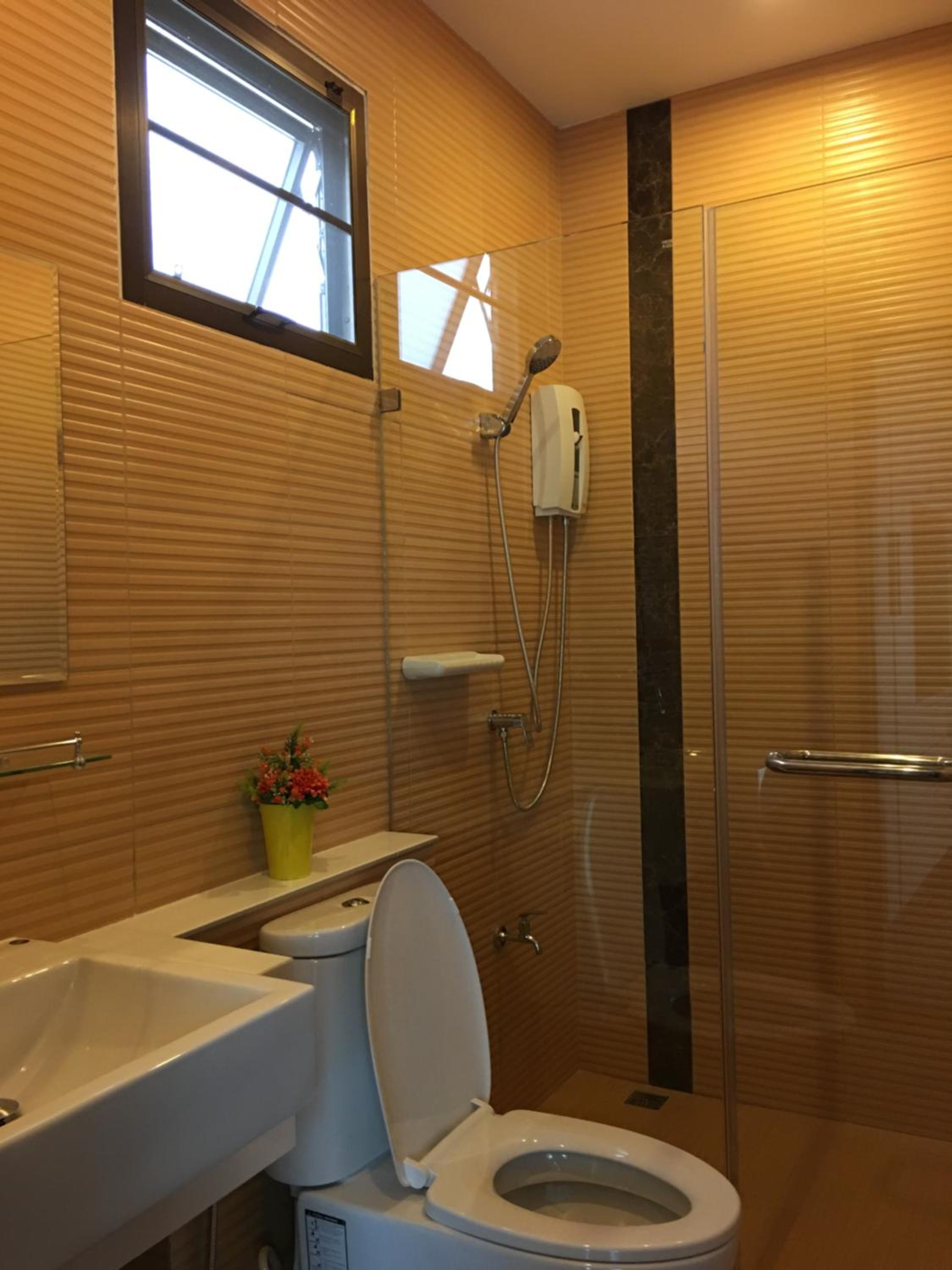 Two-Bedroom Townhouse - Photo 18