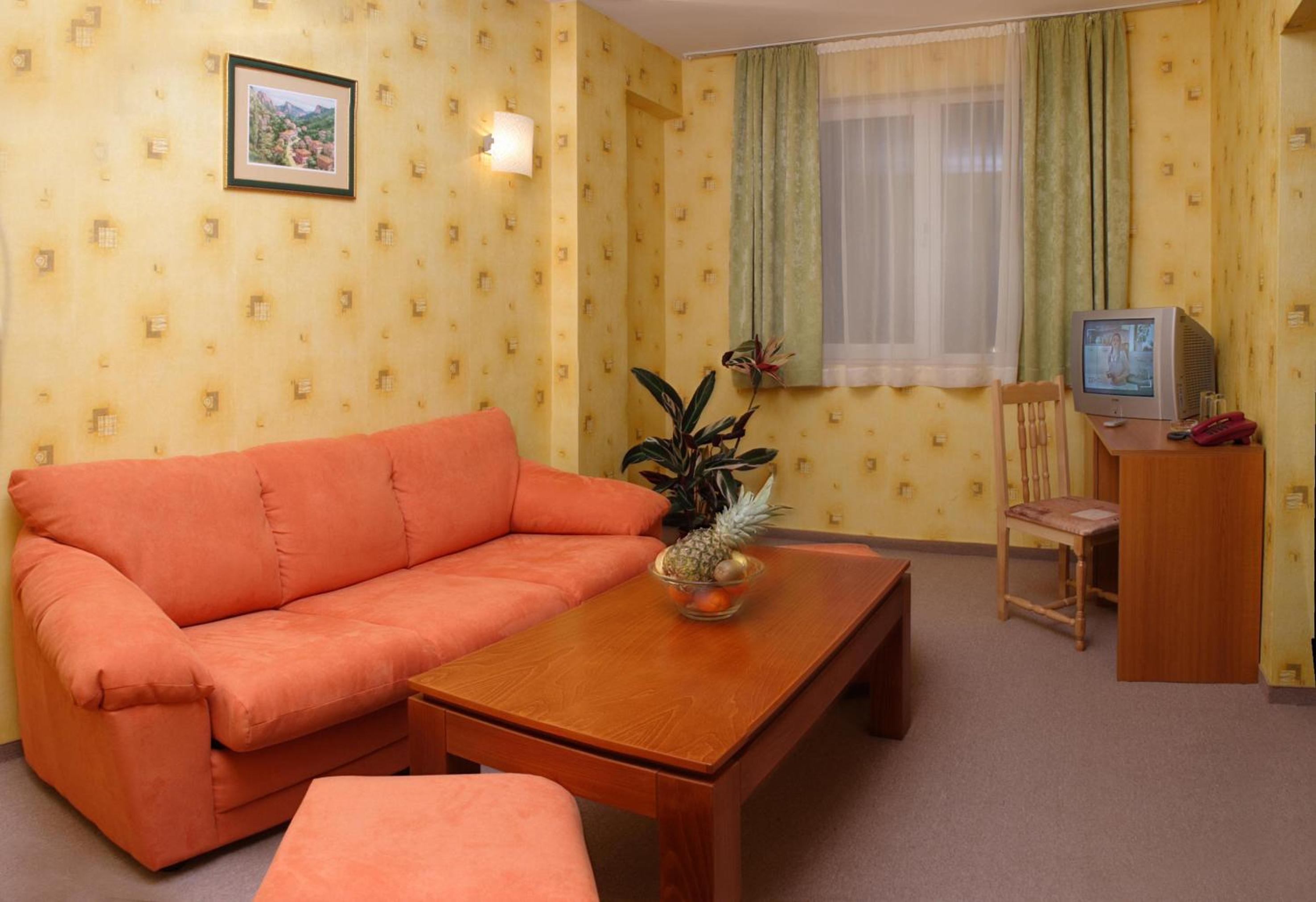 Suite With Free Parking photo 3