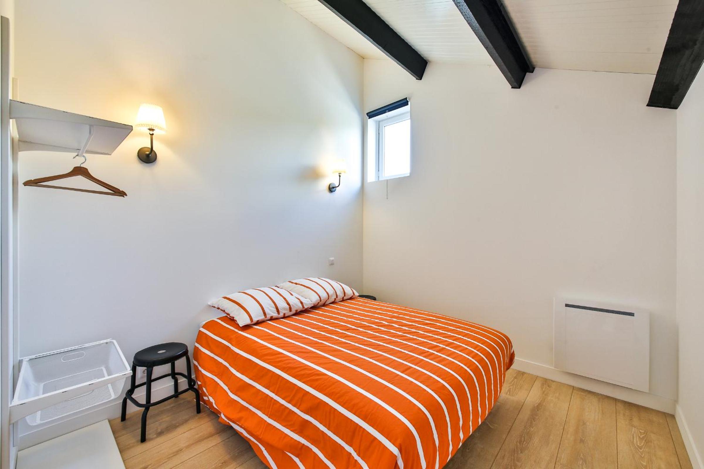 Apartment - Split Level - Photo 35
