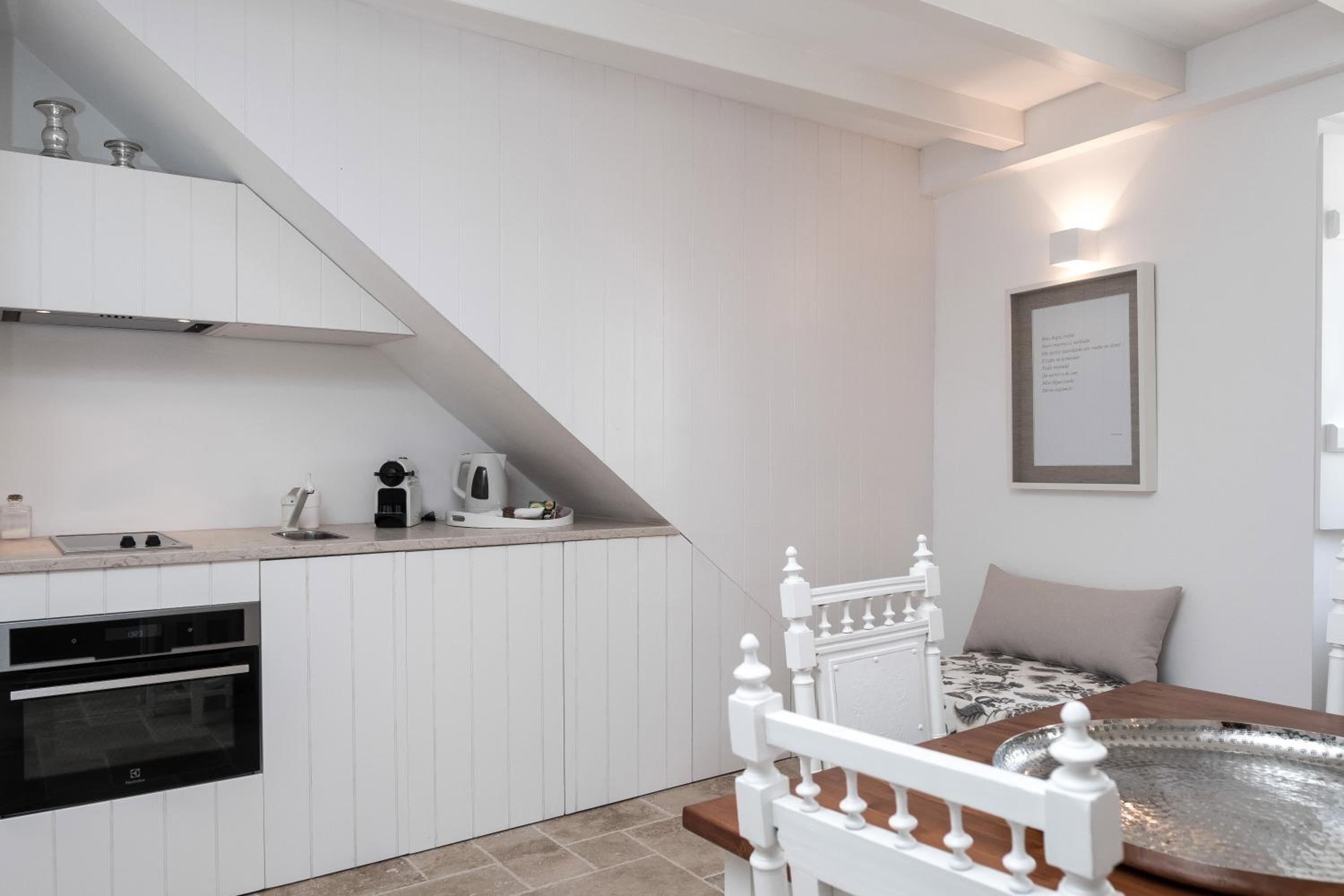One-Bedroom House - Photo 28
