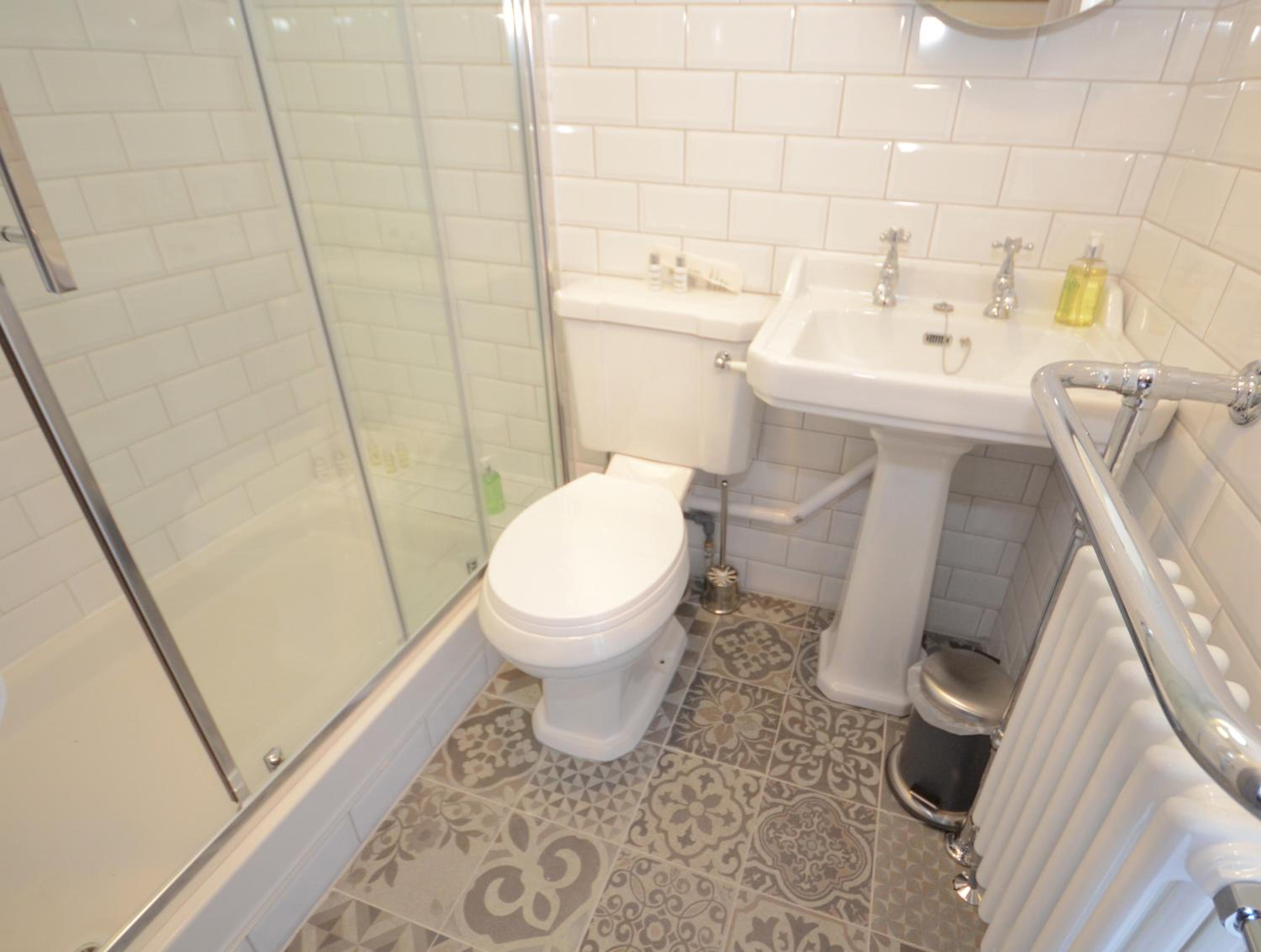 Twin Room - Photo 4