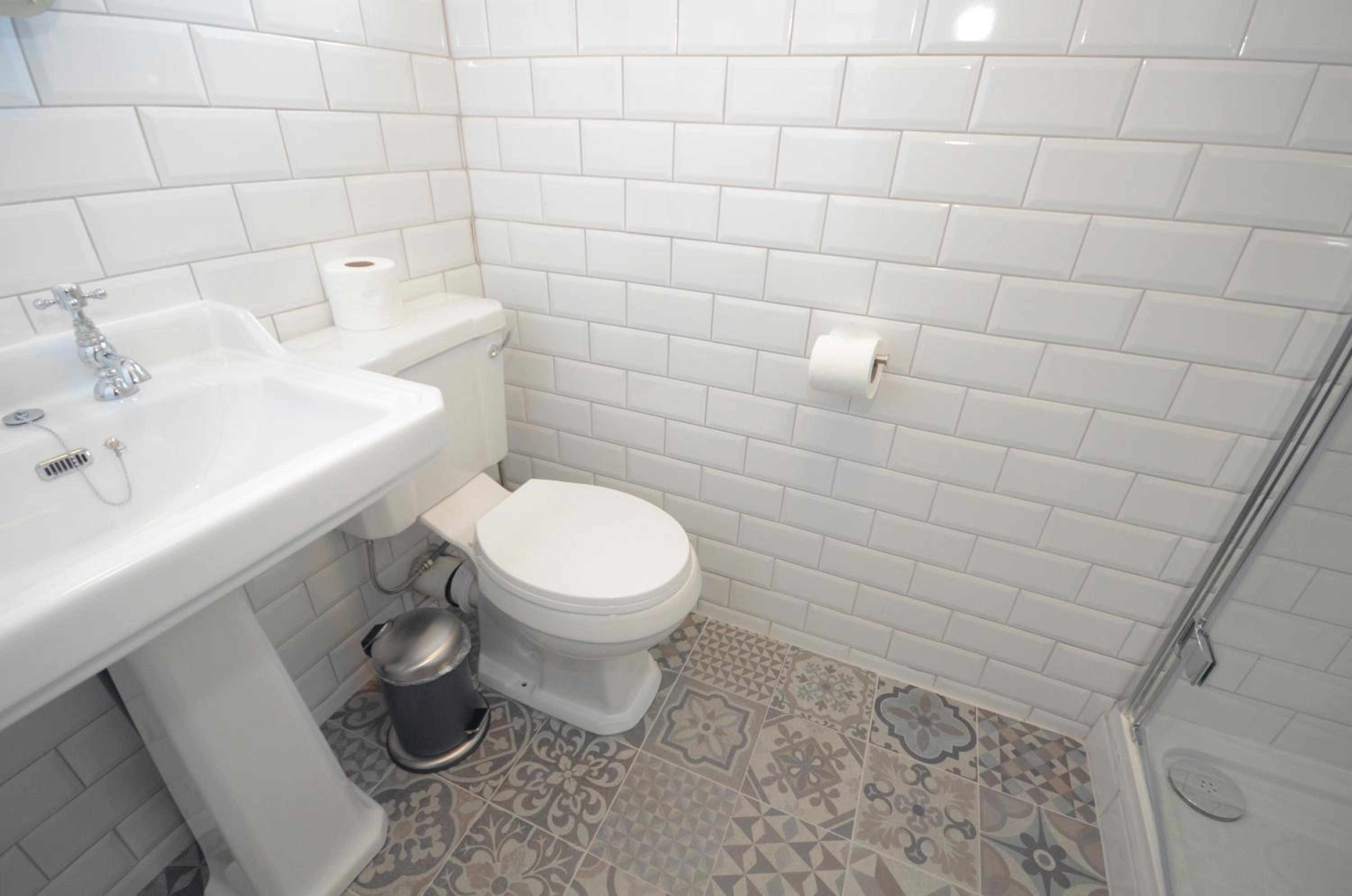 Double Room - Photo 2
