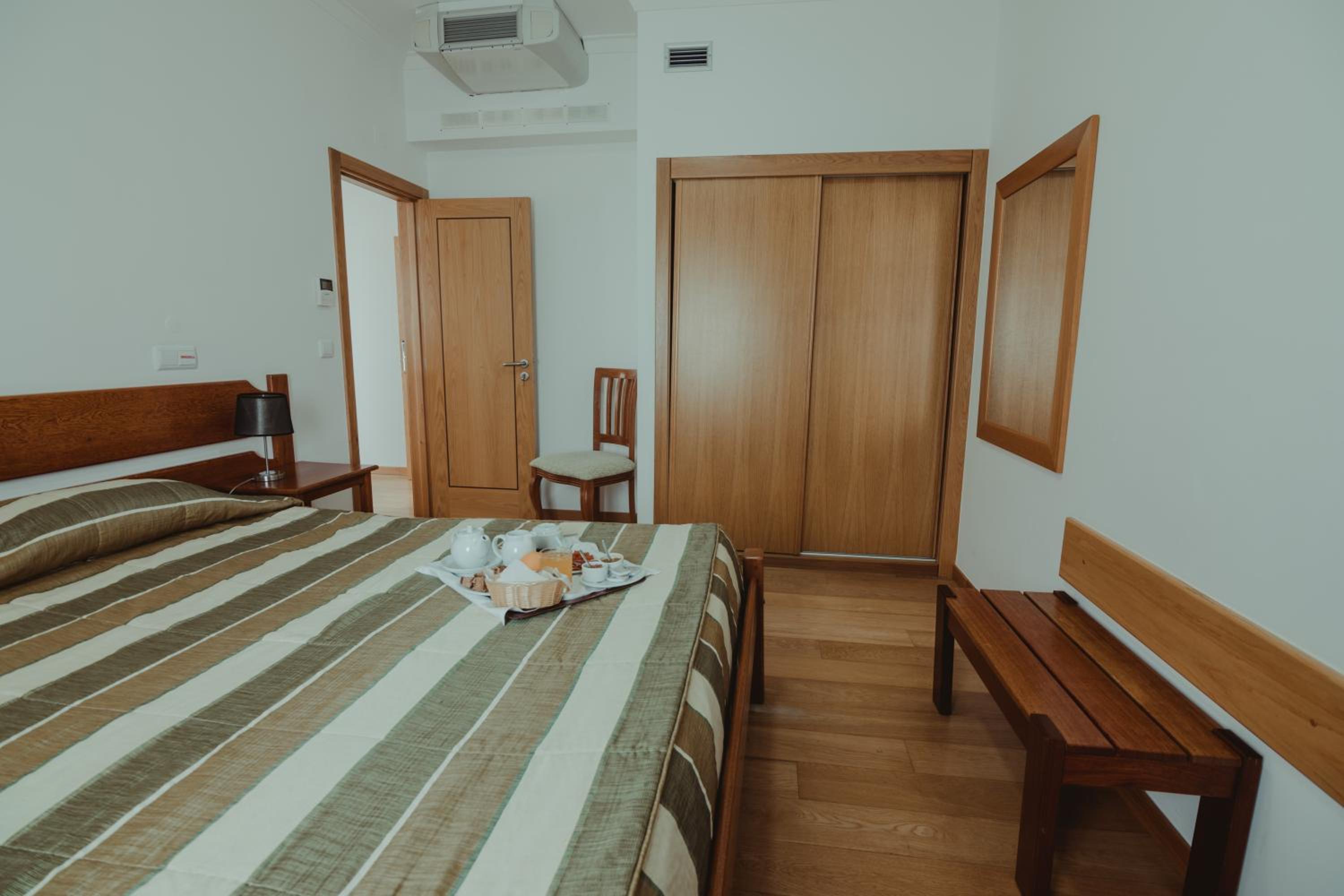 Family Room (4 Adults)
