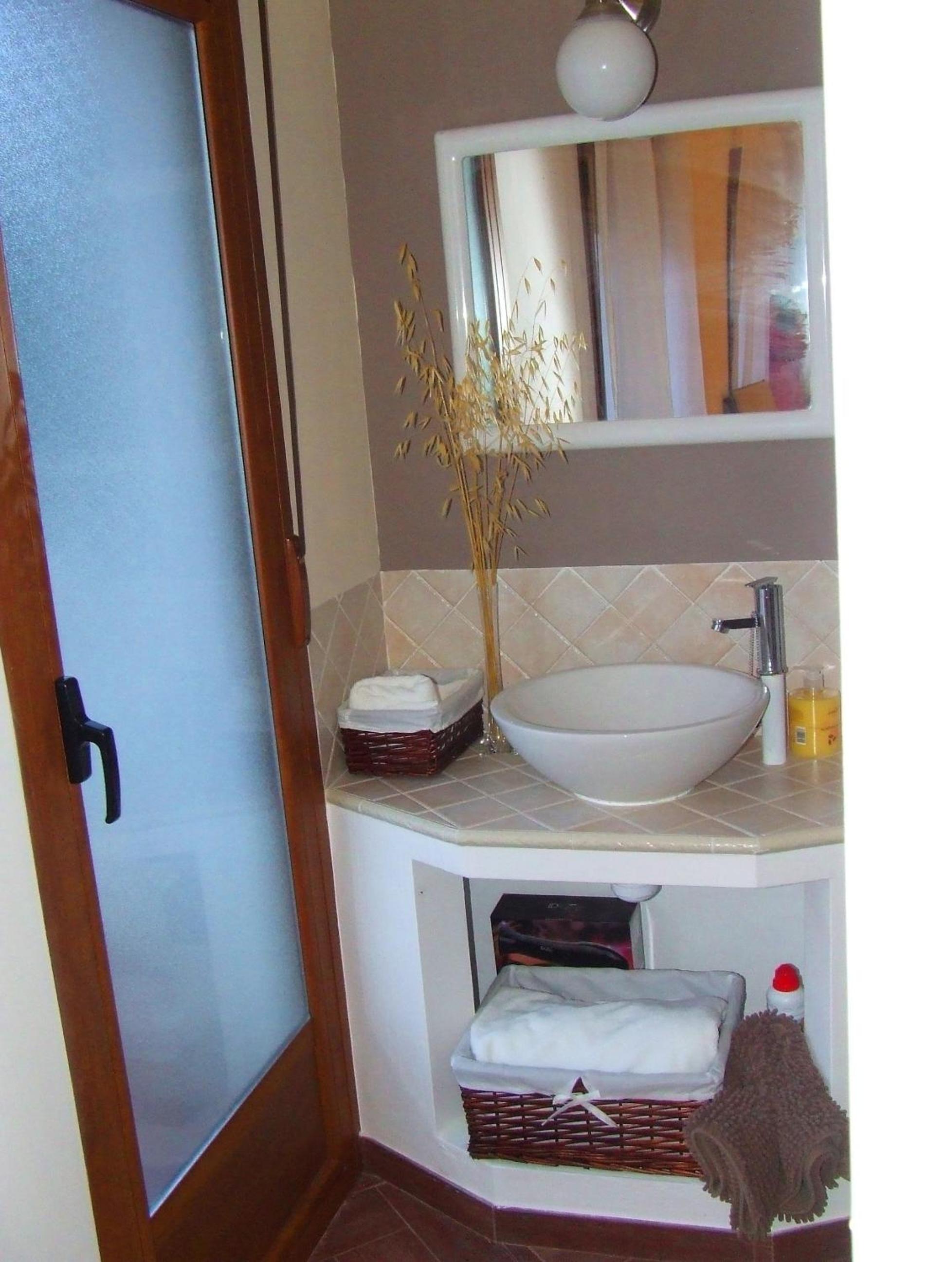 Apartment with Terrace - Photo 2
