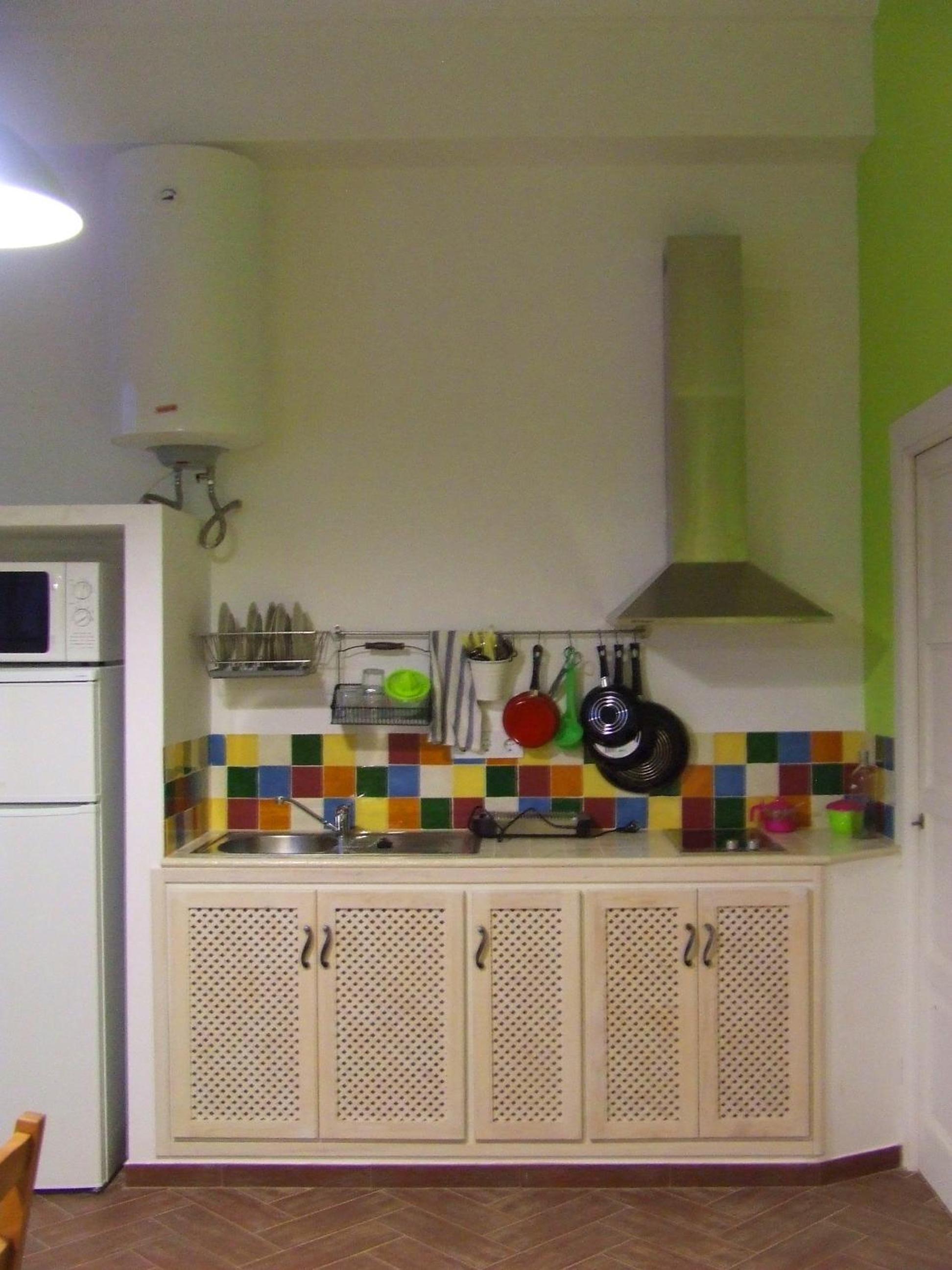 Apartment with Terrace - Photo 9