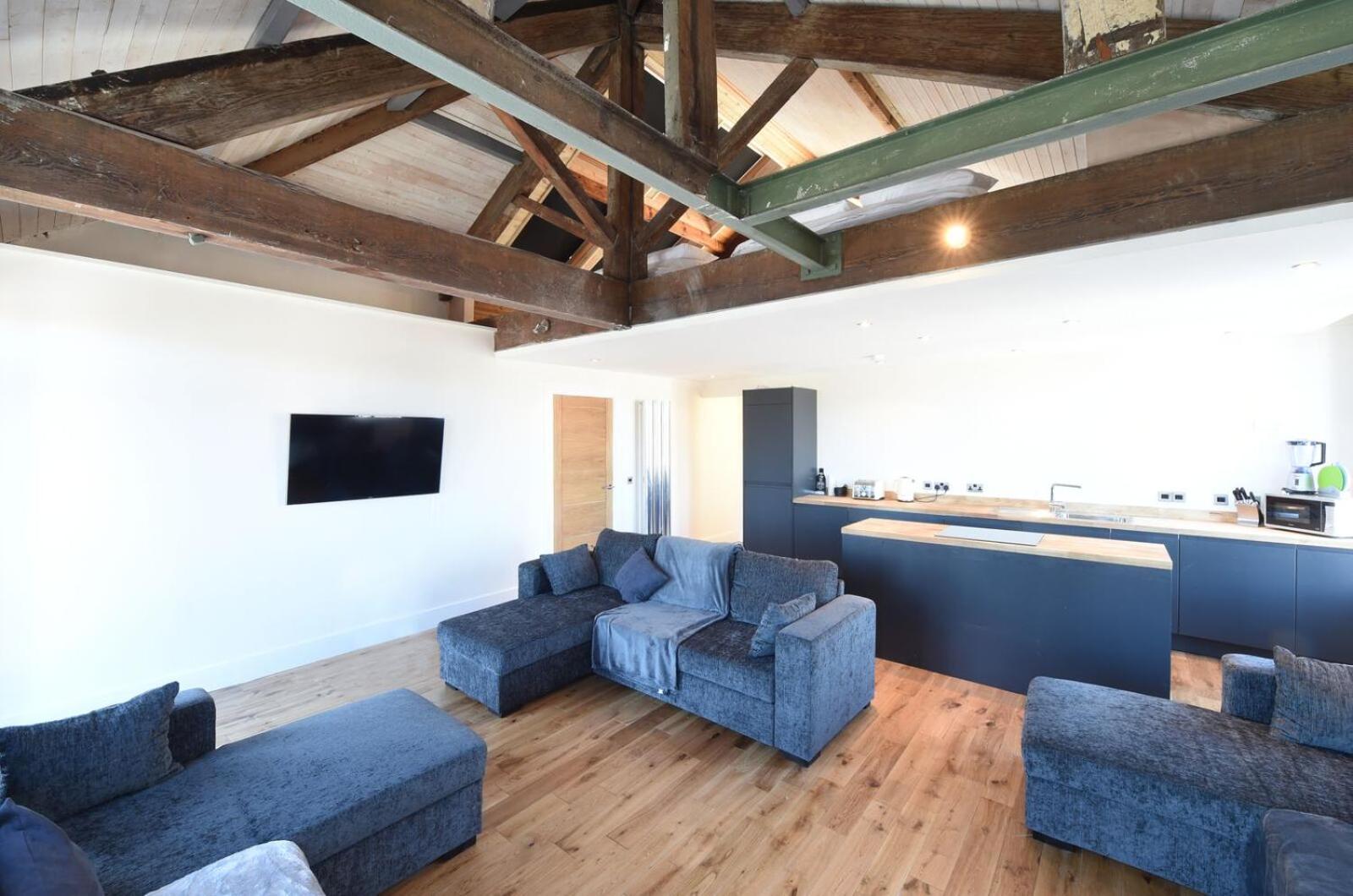 Apartment - Photo 11